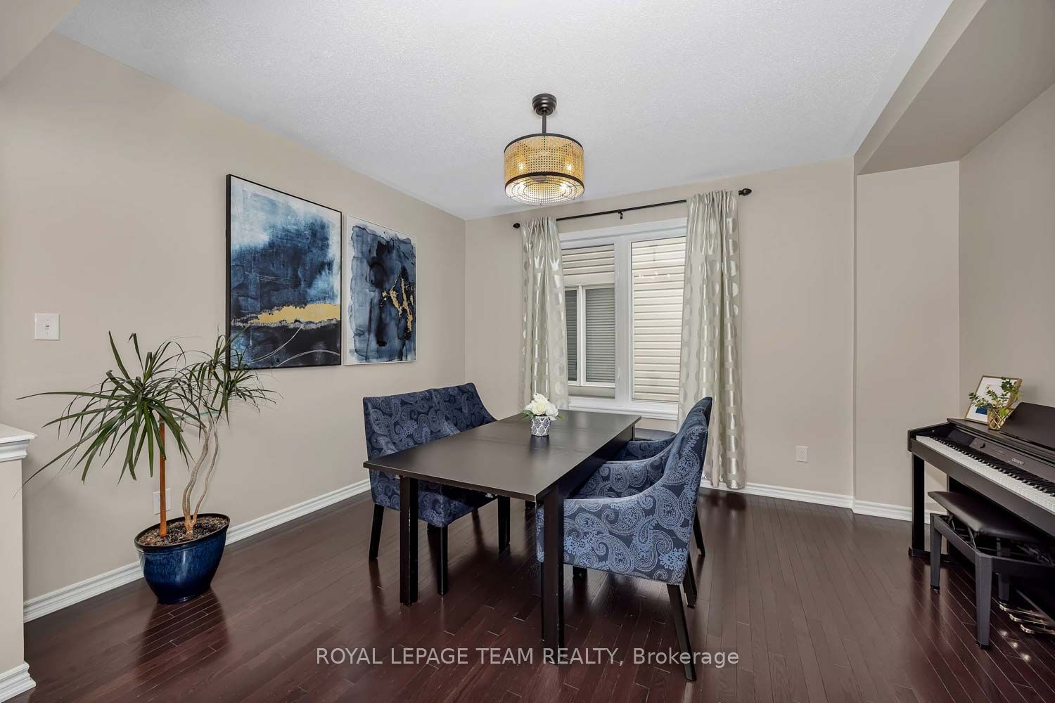 2225 Watercolours Way Property Photo 7