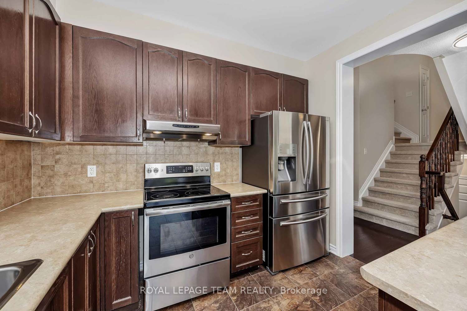 2225 Watercolours Way Property Photo 10
