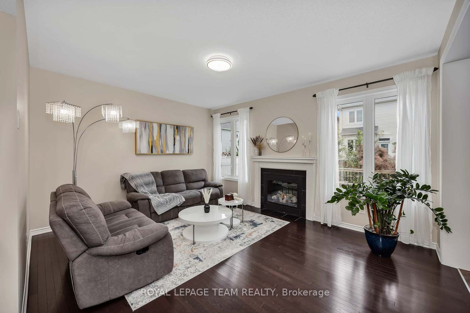 2225 Watercolours Way Property Photo 13