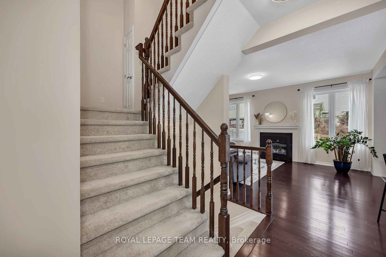 2225 Watercolours Way Property Photo 15