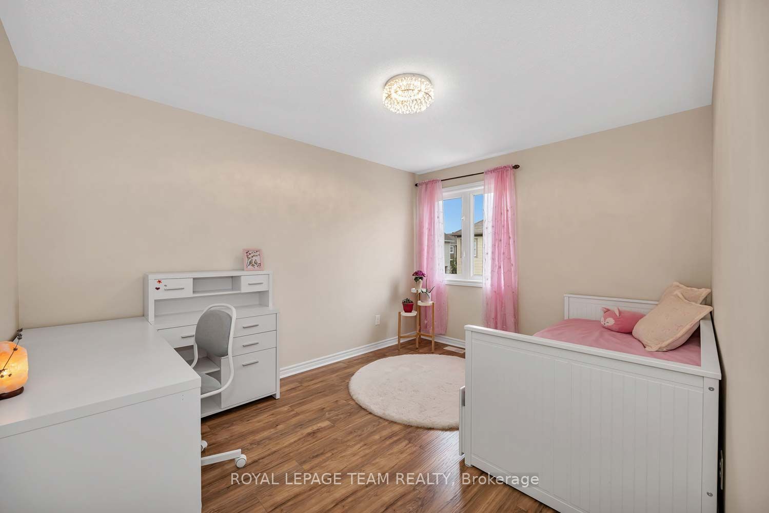 2225 Watercolours Way Property Photo 21