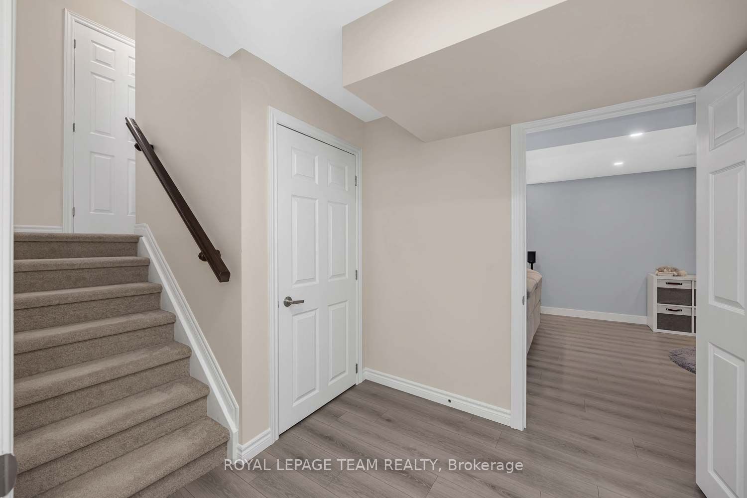 2225 Watercolours Way Property Photo 29