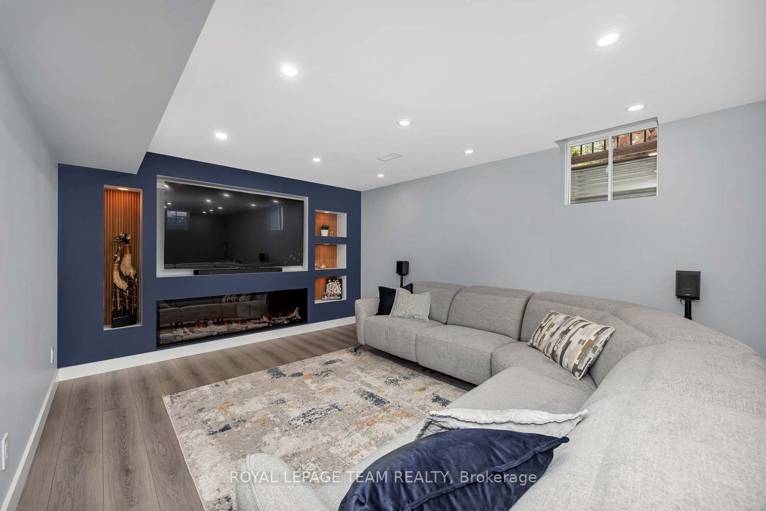 2225 Watercolours Way Property Photo 30