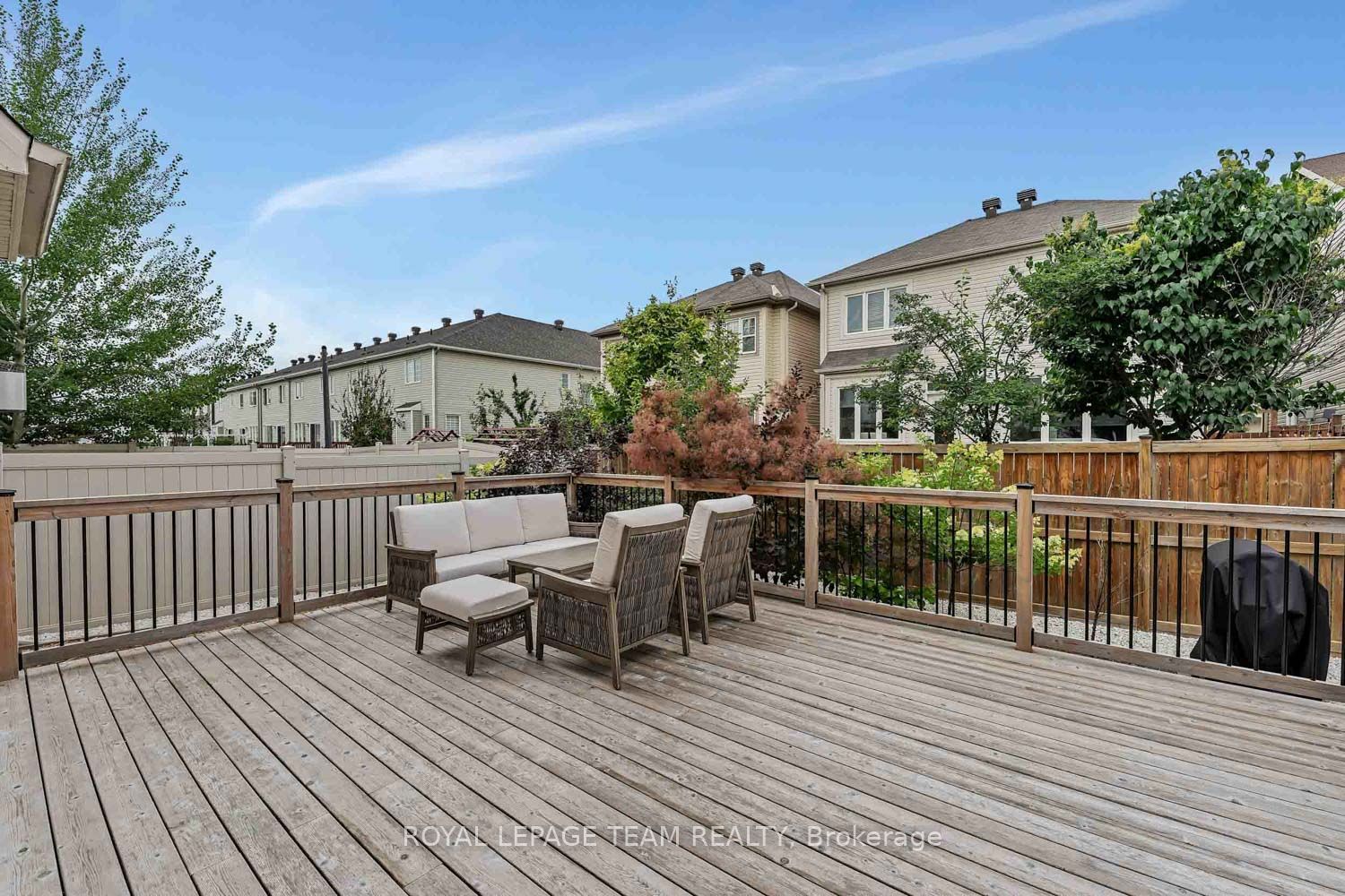 2225 Watercolours Way Property Photo 38