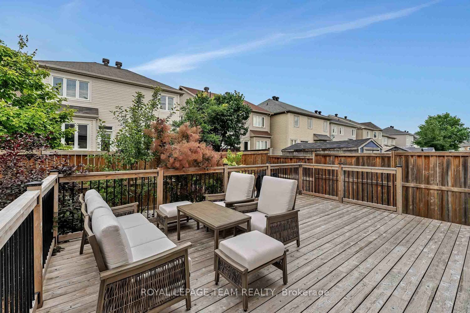 2225 Watercolours Way Property Photo 39
