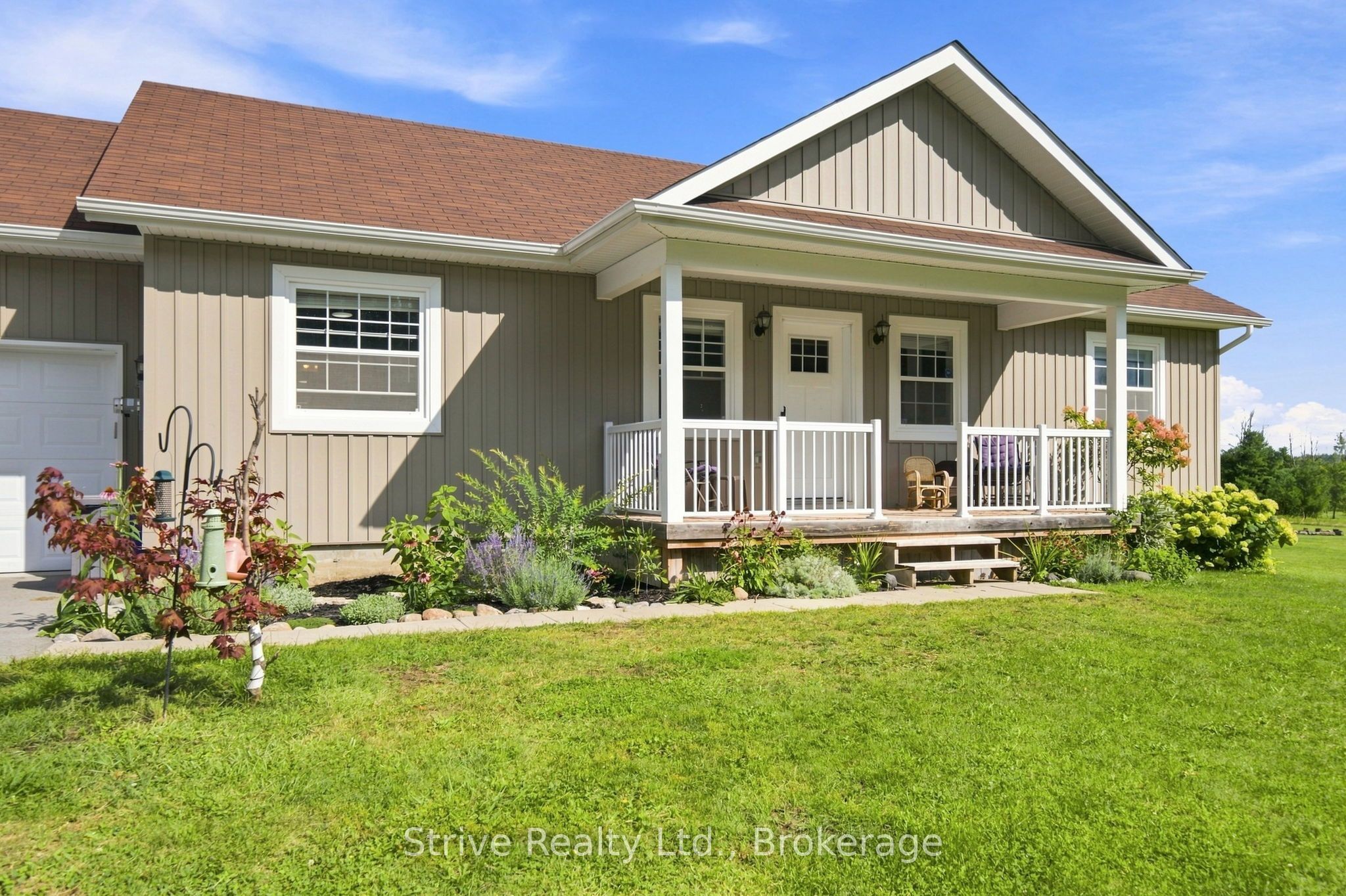 11074 Third Line Property Photo 4