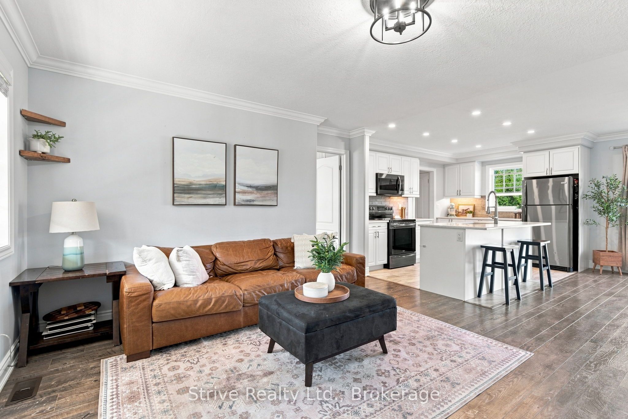 11074 Third Line Property Photo 8
