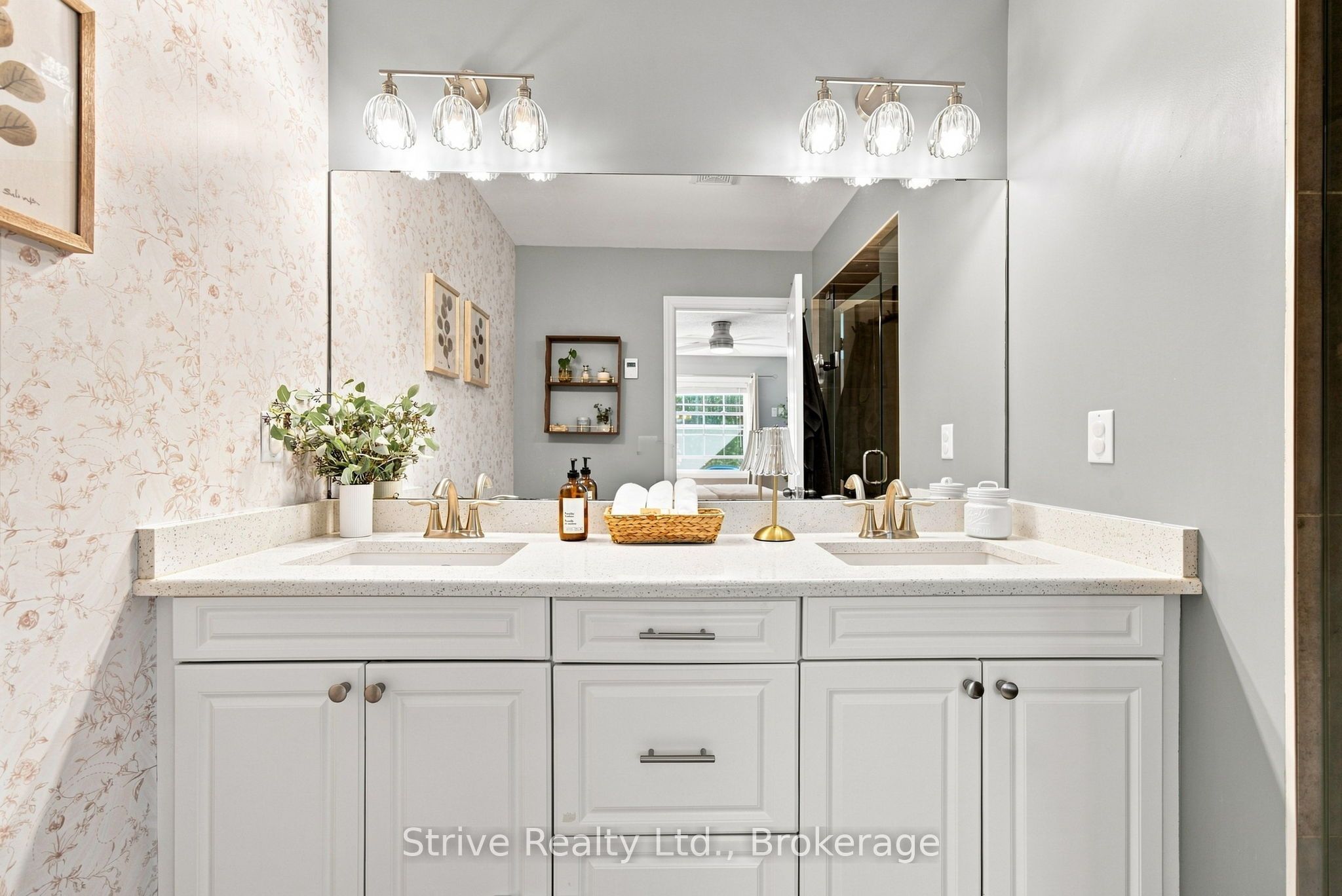 11074 Third Line Property Photo 18