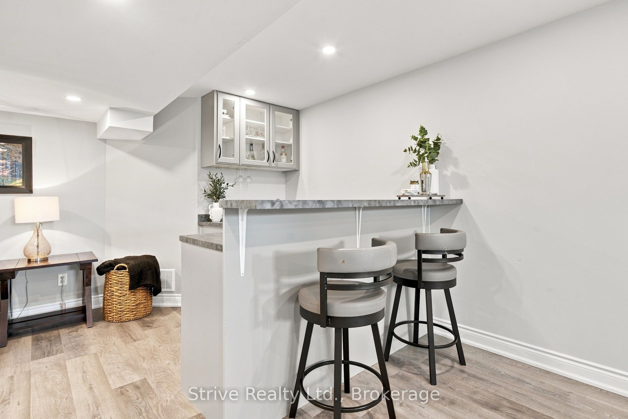 11074 Third Line Property Photo 28