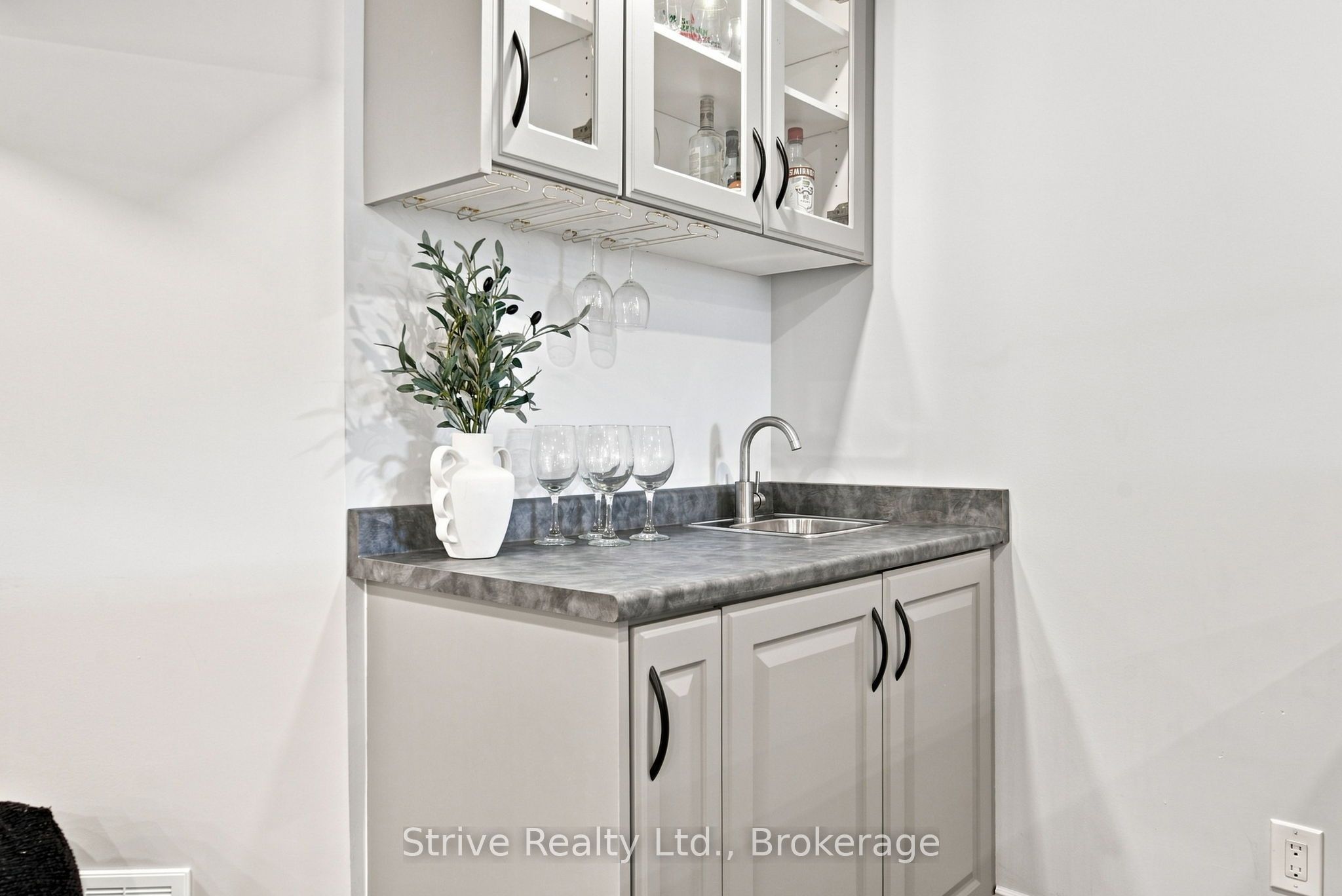 11074 Third Line Property Photo 29