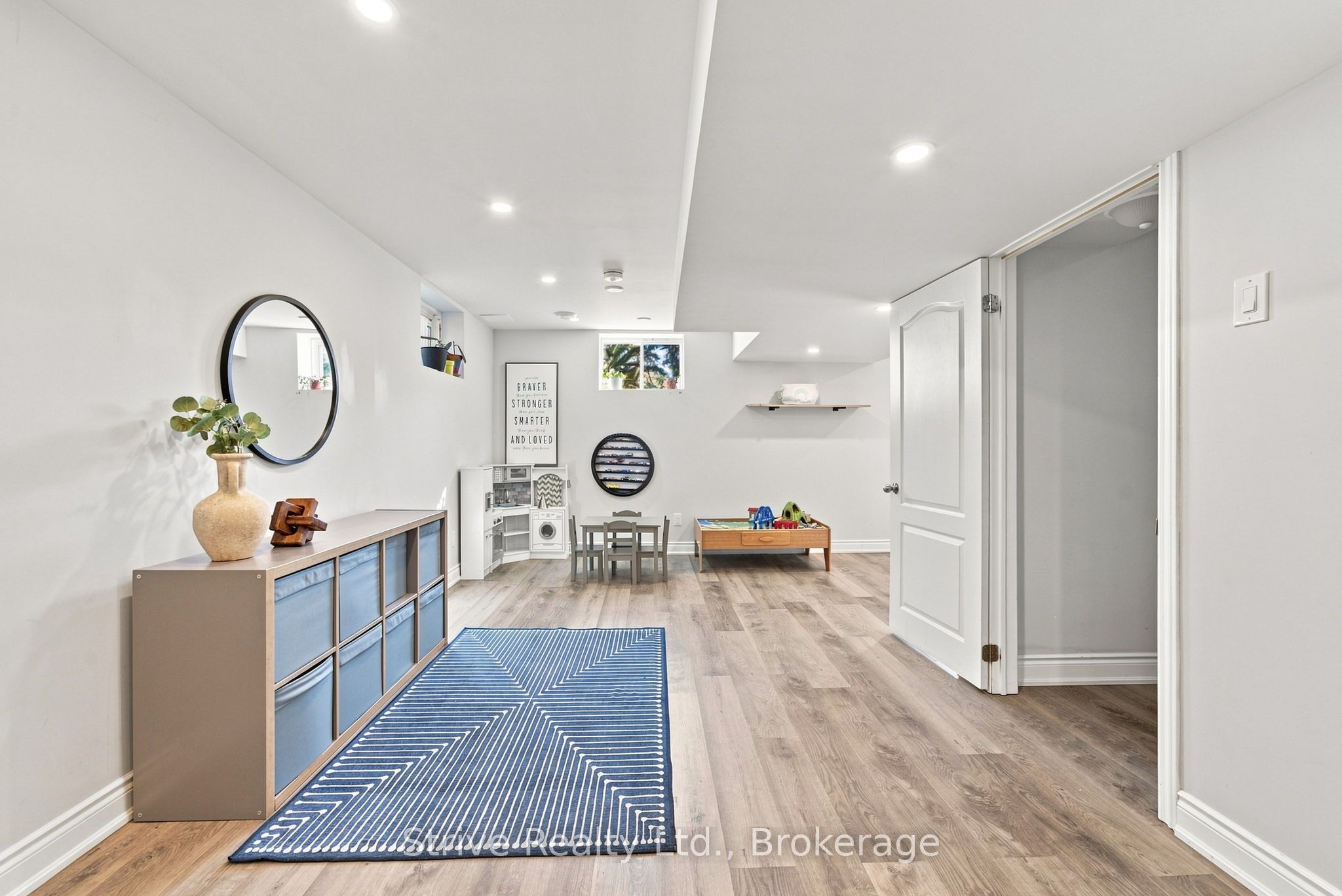 11074 Third Line Property Photo 30