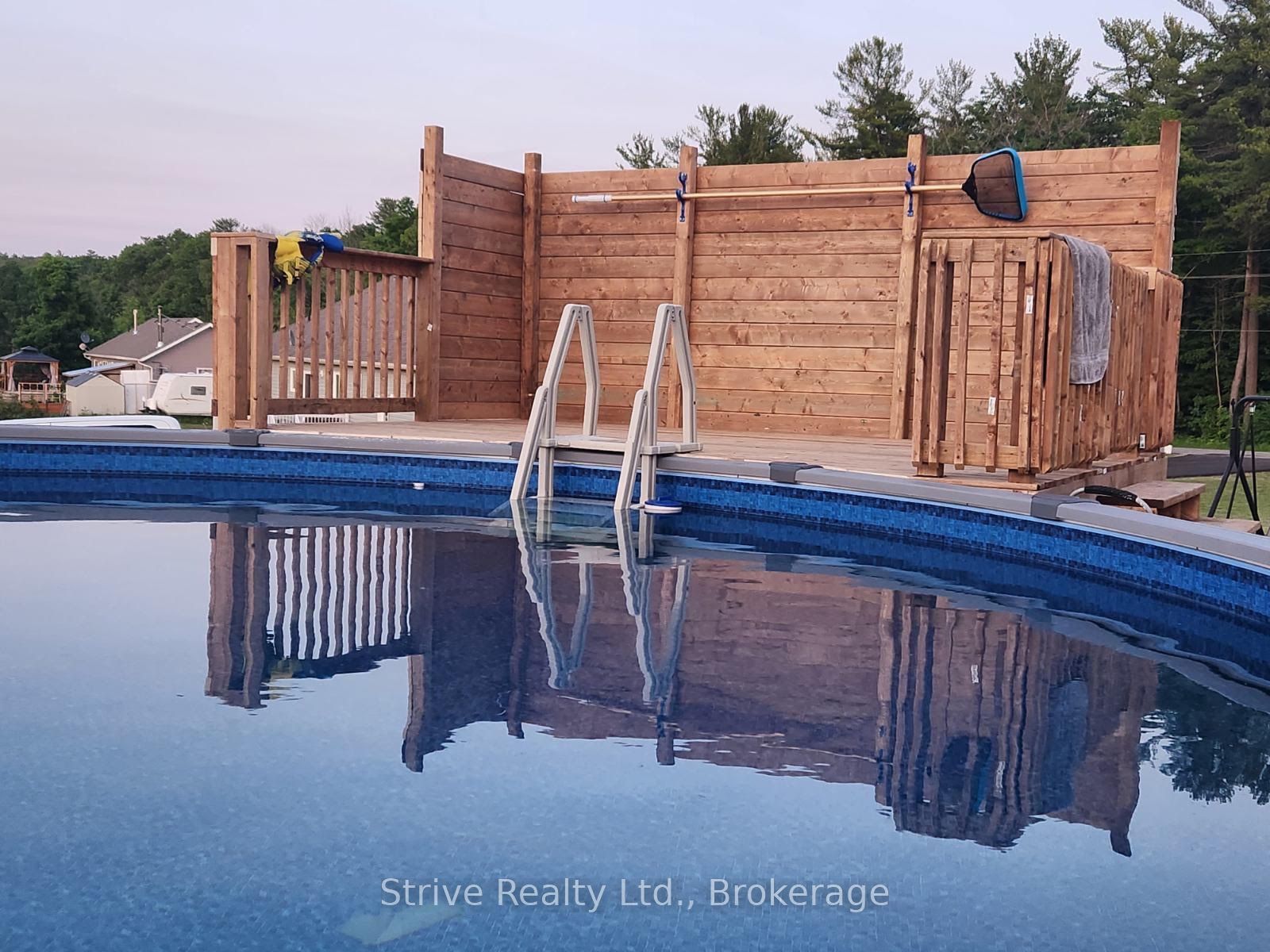 11074 Third Line Property Photo 38