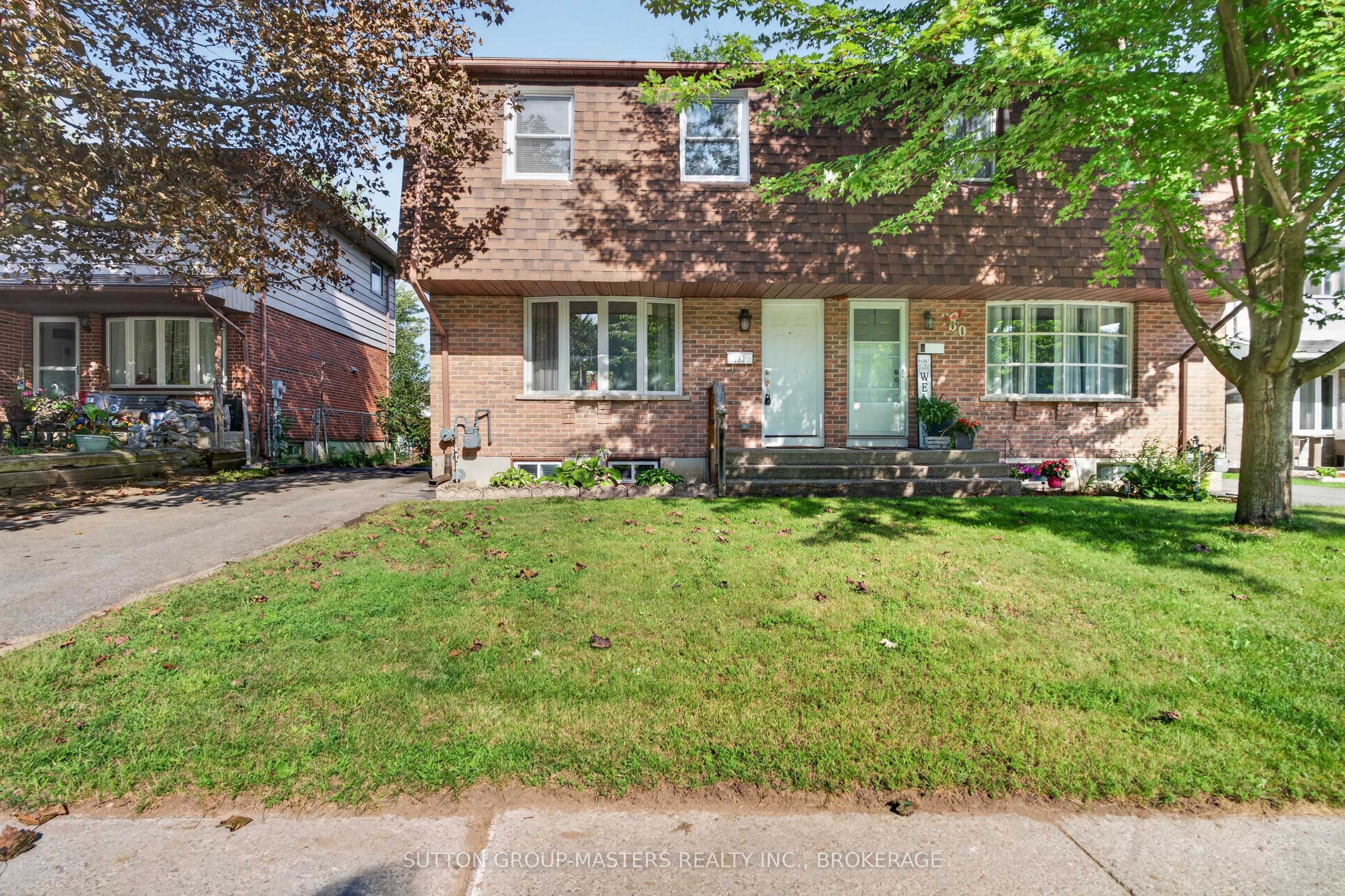 782 Grouse Crescent Property Photo 2