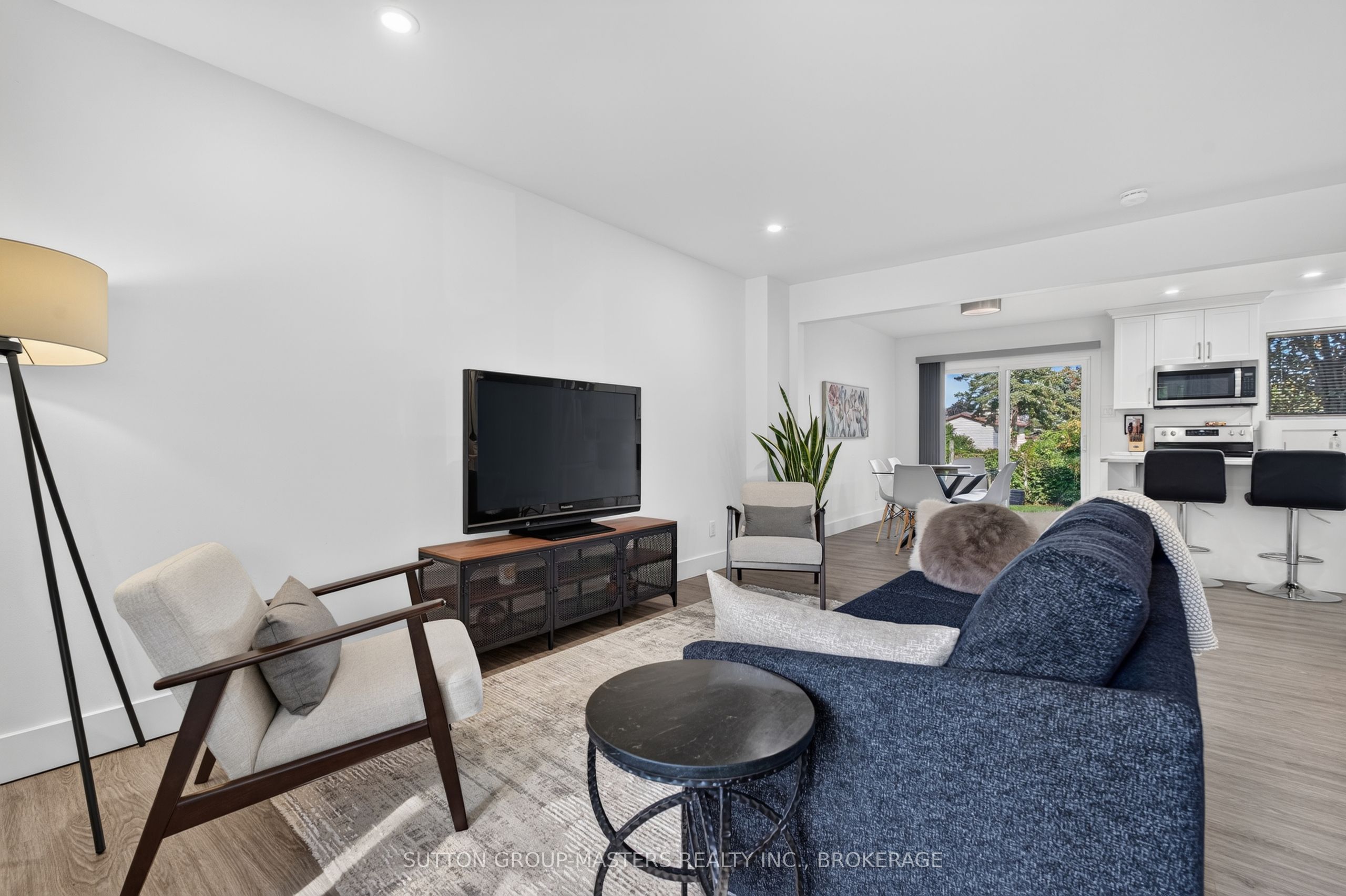 782 Grouse Crescent Property Photo 6