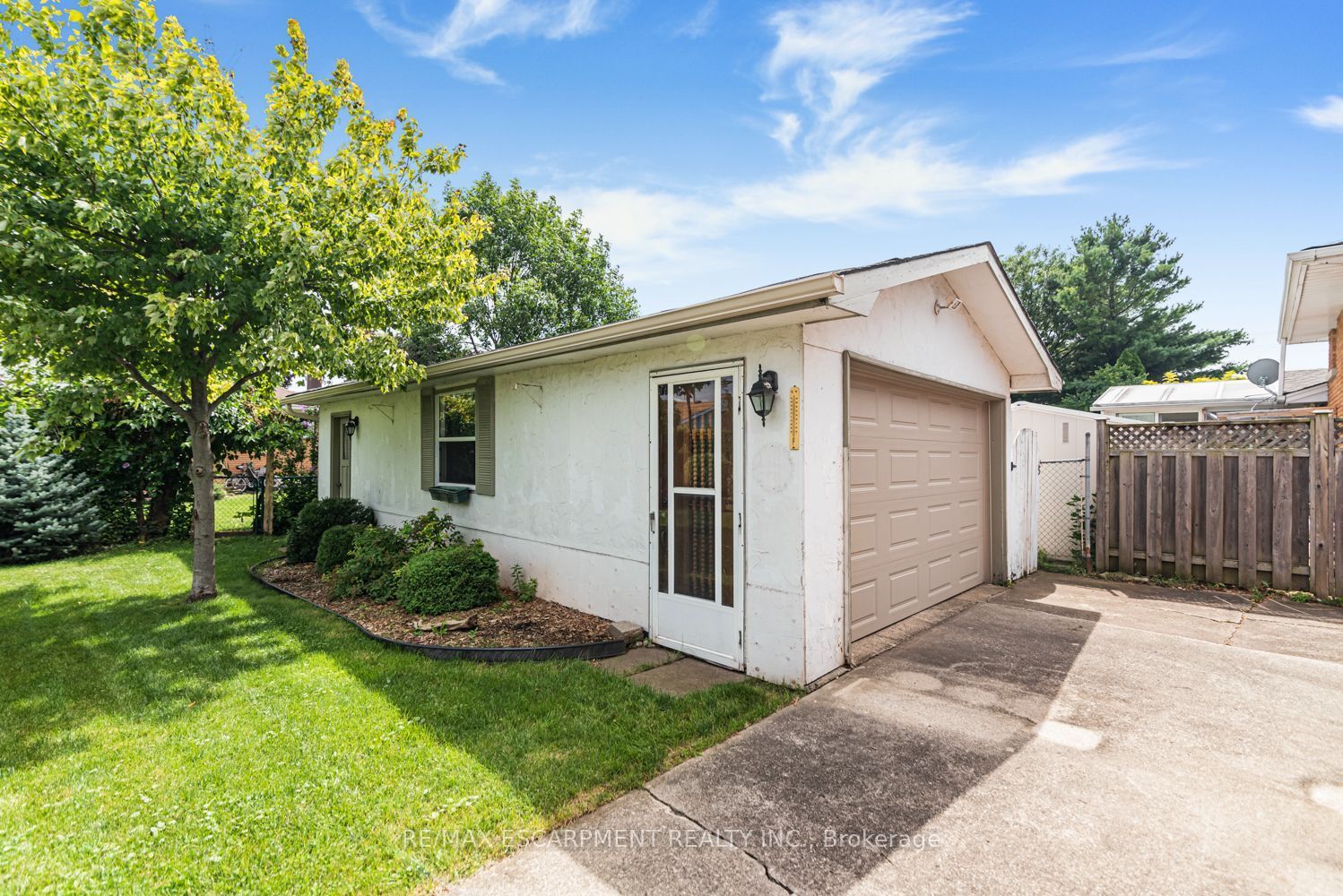 37 Lorne Avenue Property Photo 26