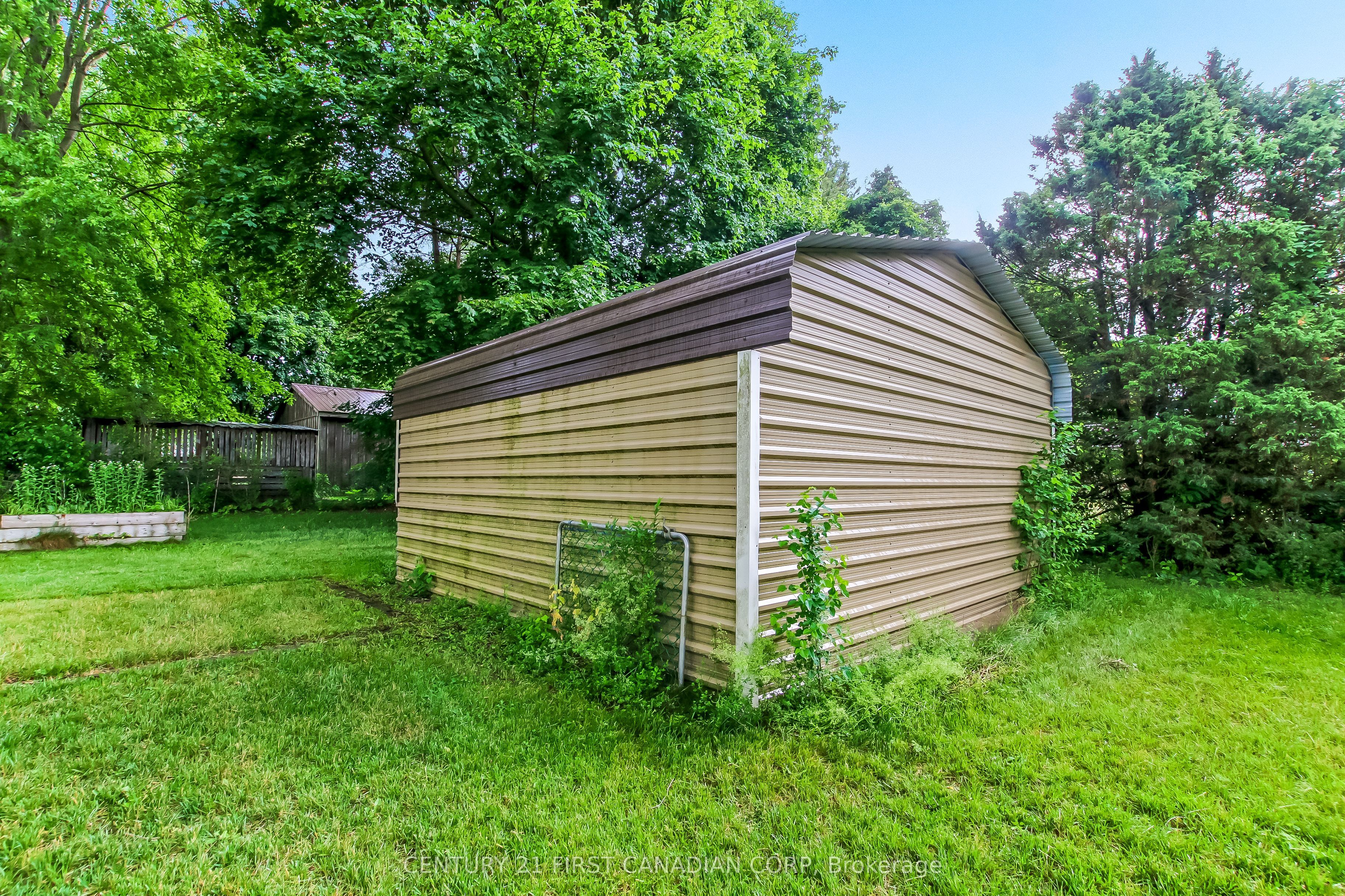 6892 Century Drive Property Photo 28