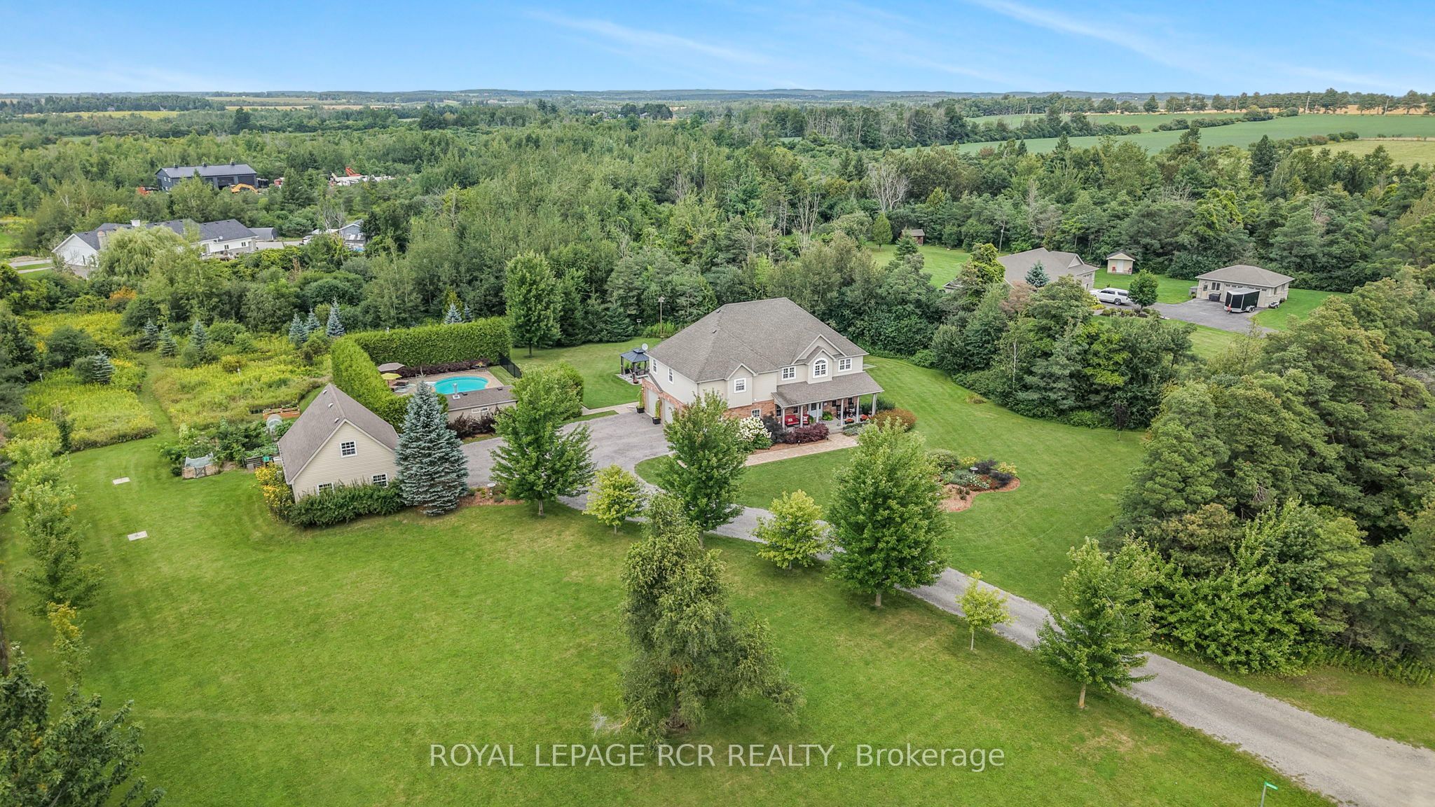 245319 5 Side Road Property Photo 1