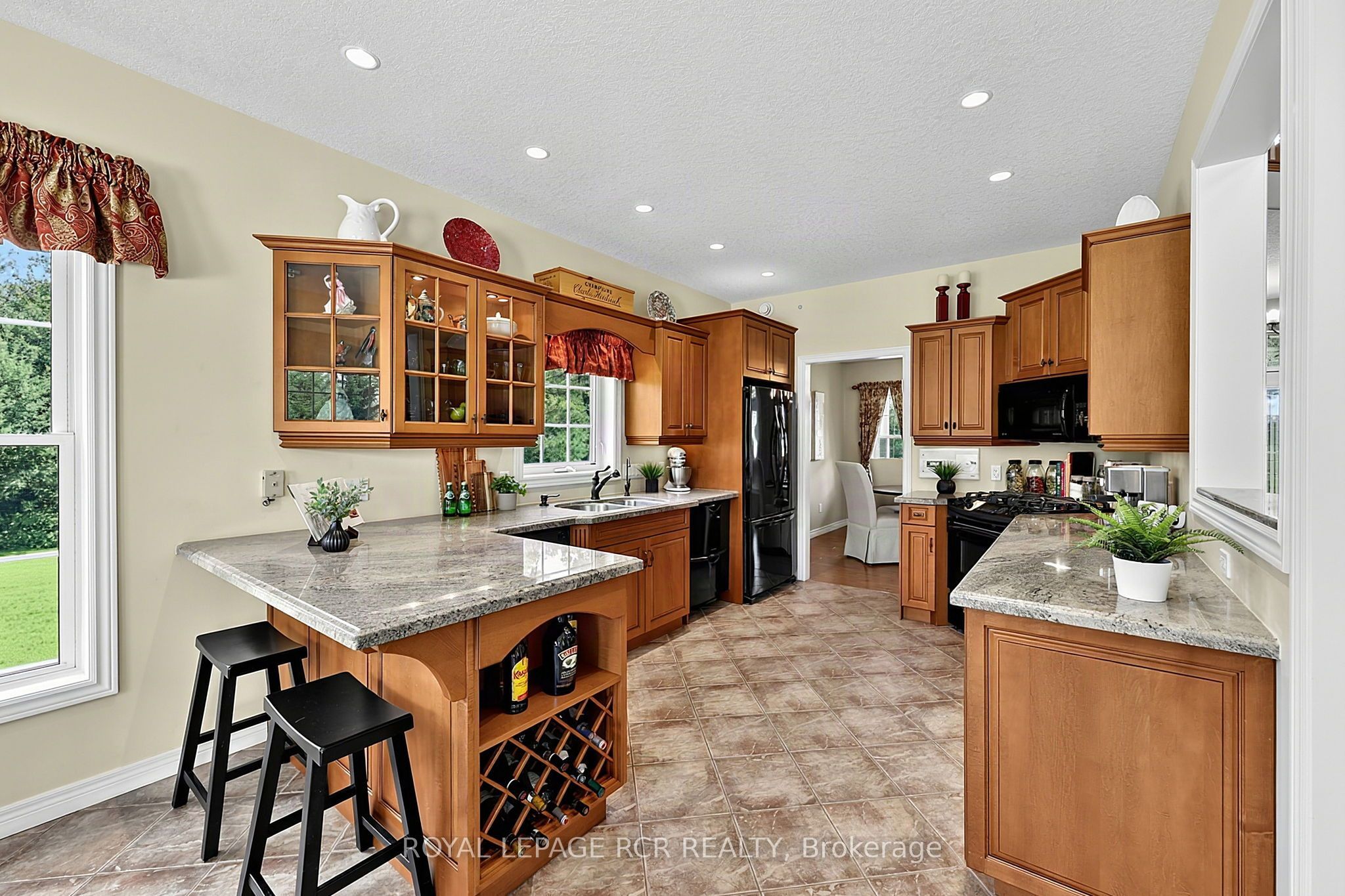 245319 5 Side Road Property Photo 8