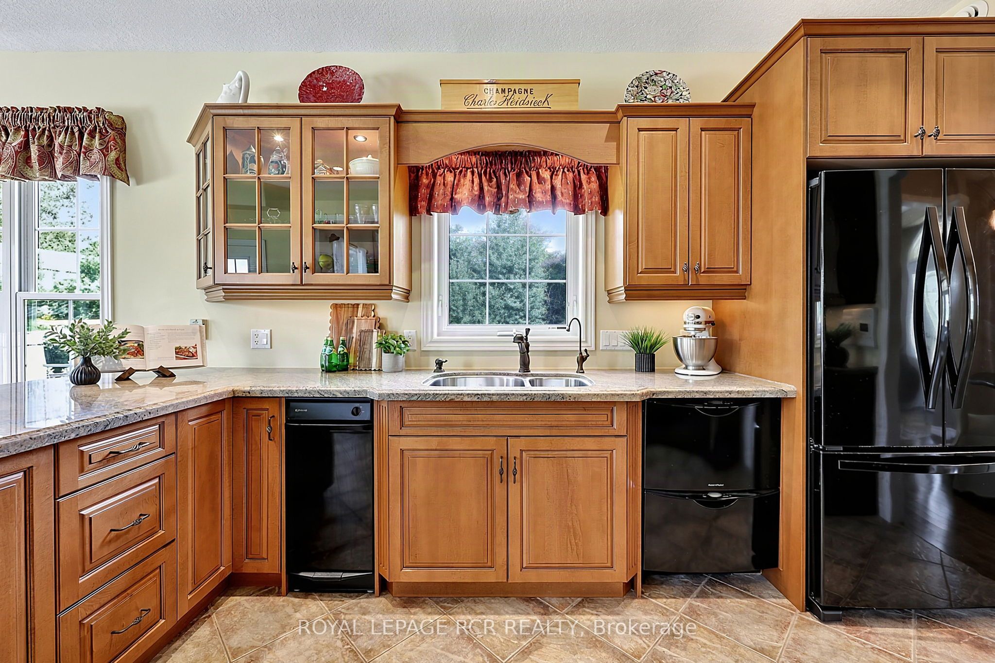 245319 5 Side Road Property Photo 10