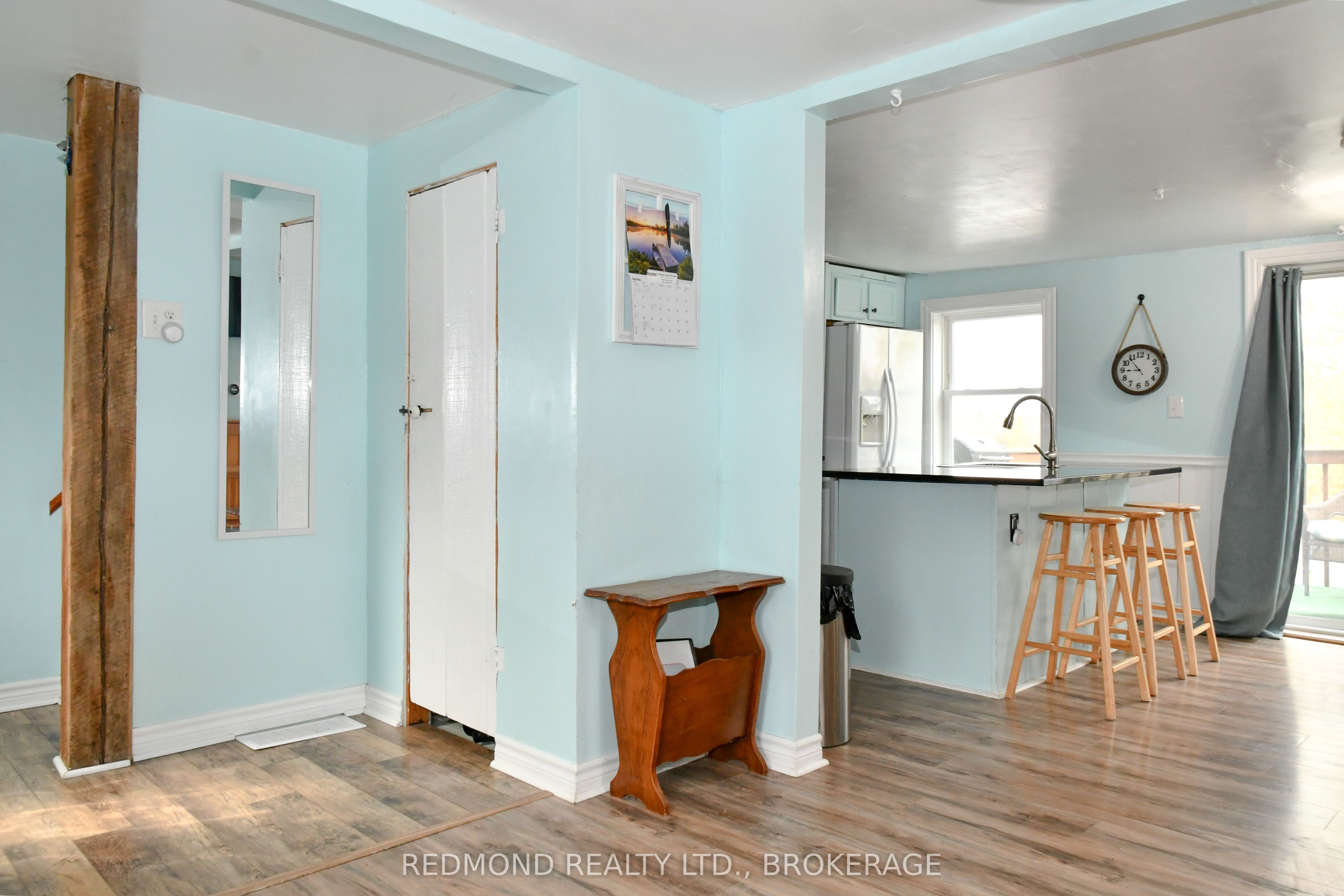 590 Queen Street Property Photo 9