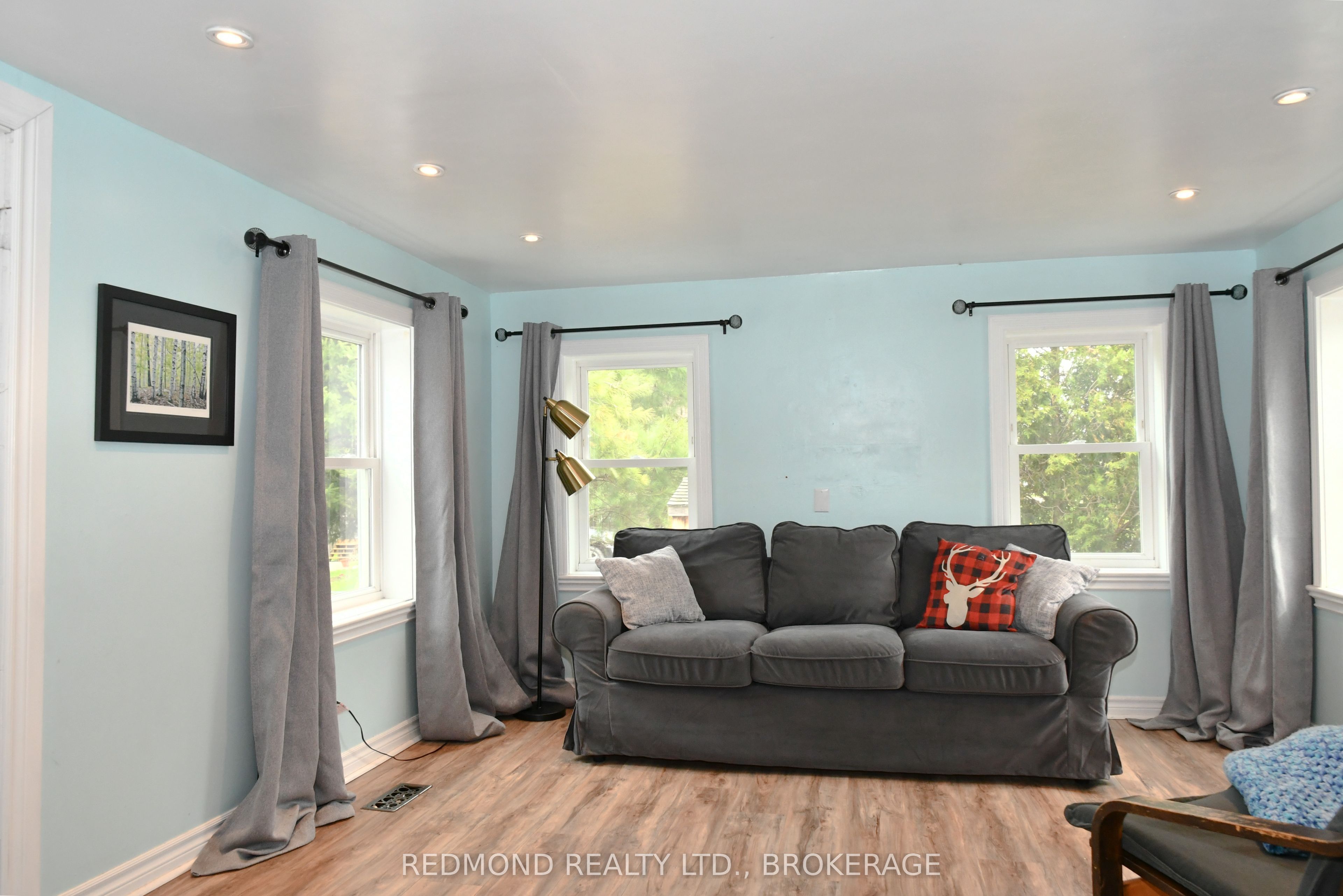 590 Queen Street Property Photo 16
