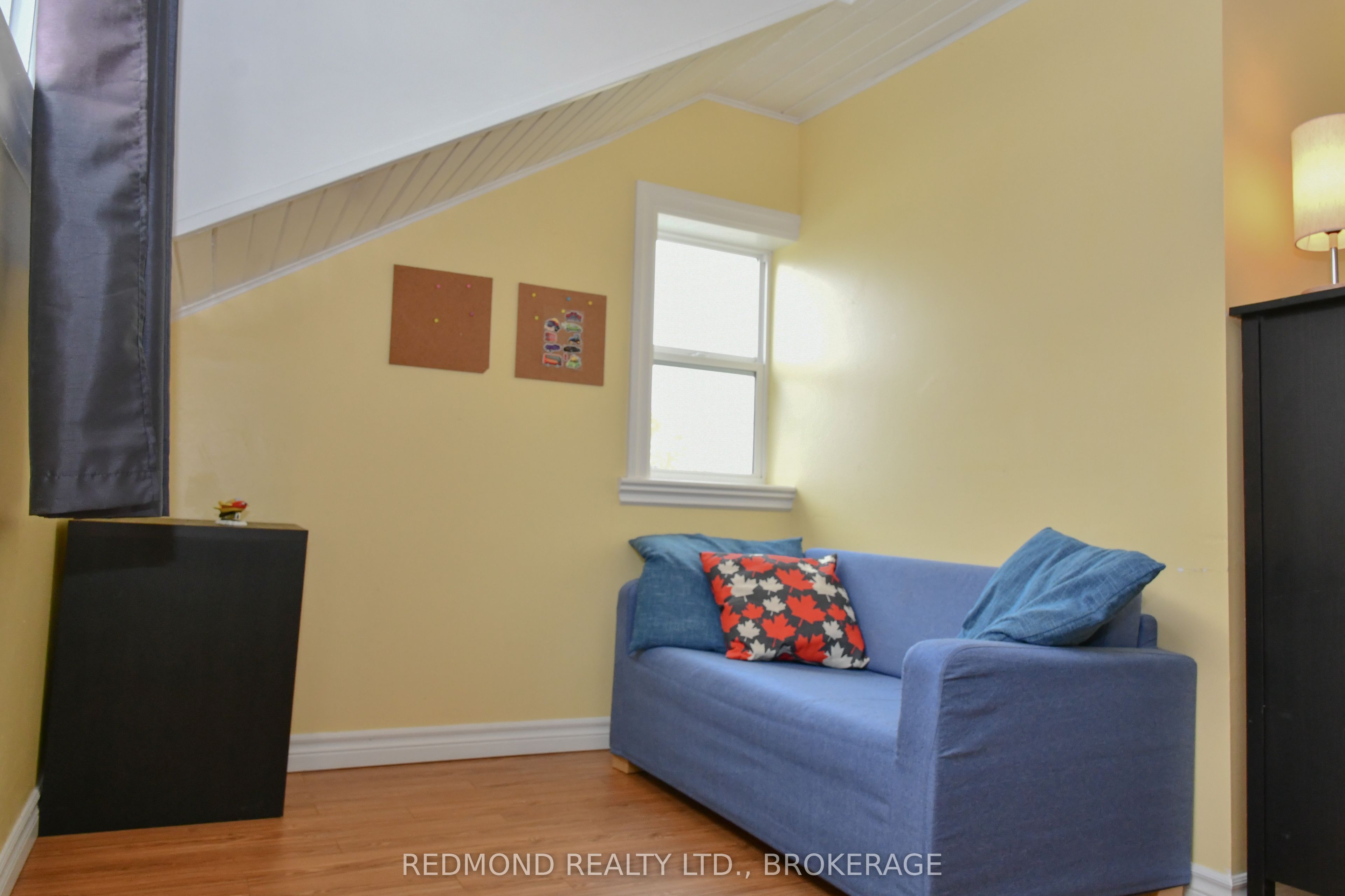 590 Queen Street Property Photo 23