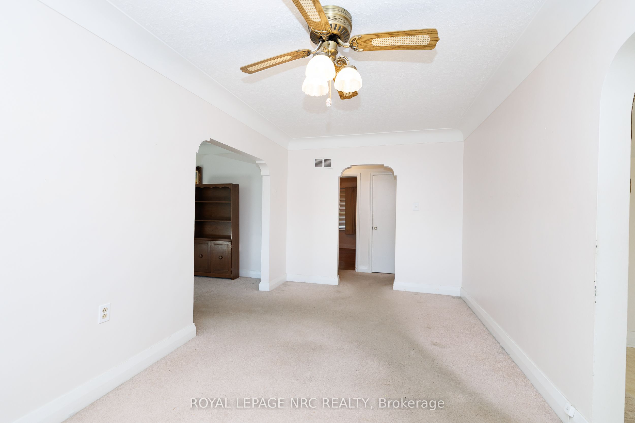 276 Glenridge Avenue Property Photo 8