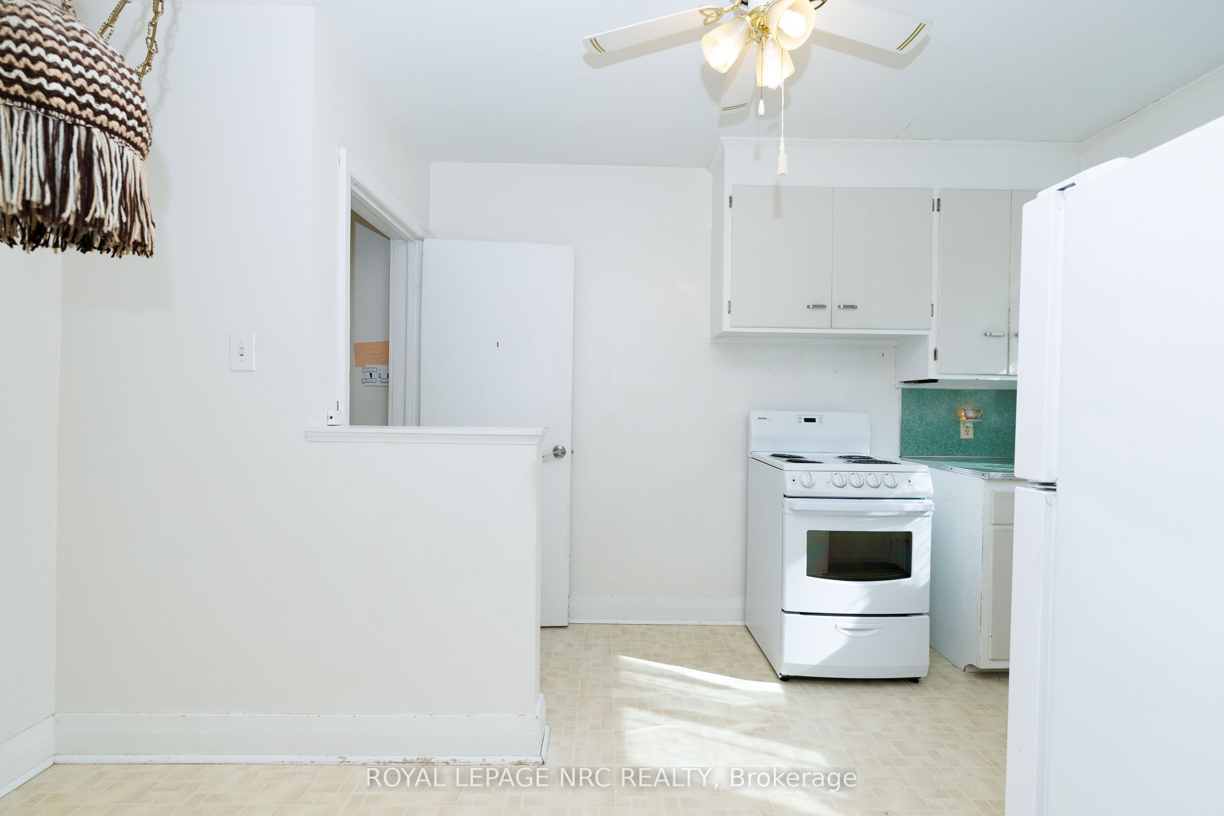 276 Glenridge Avenue Property Photo 11