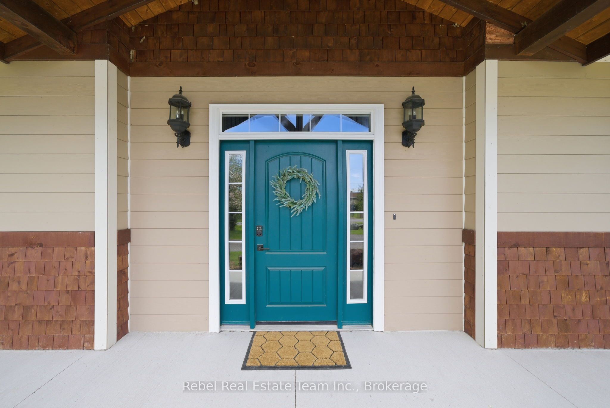 190 Lakeshore Road Property Photo 4