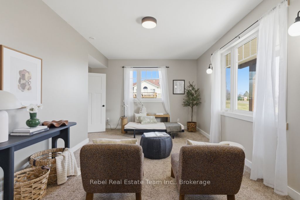 190 Lakeshore Road Property Photo 15