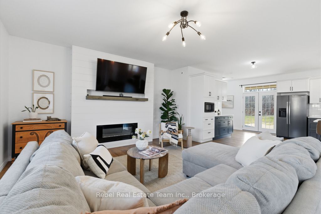 190 Lakeshore Road Property Photo 35