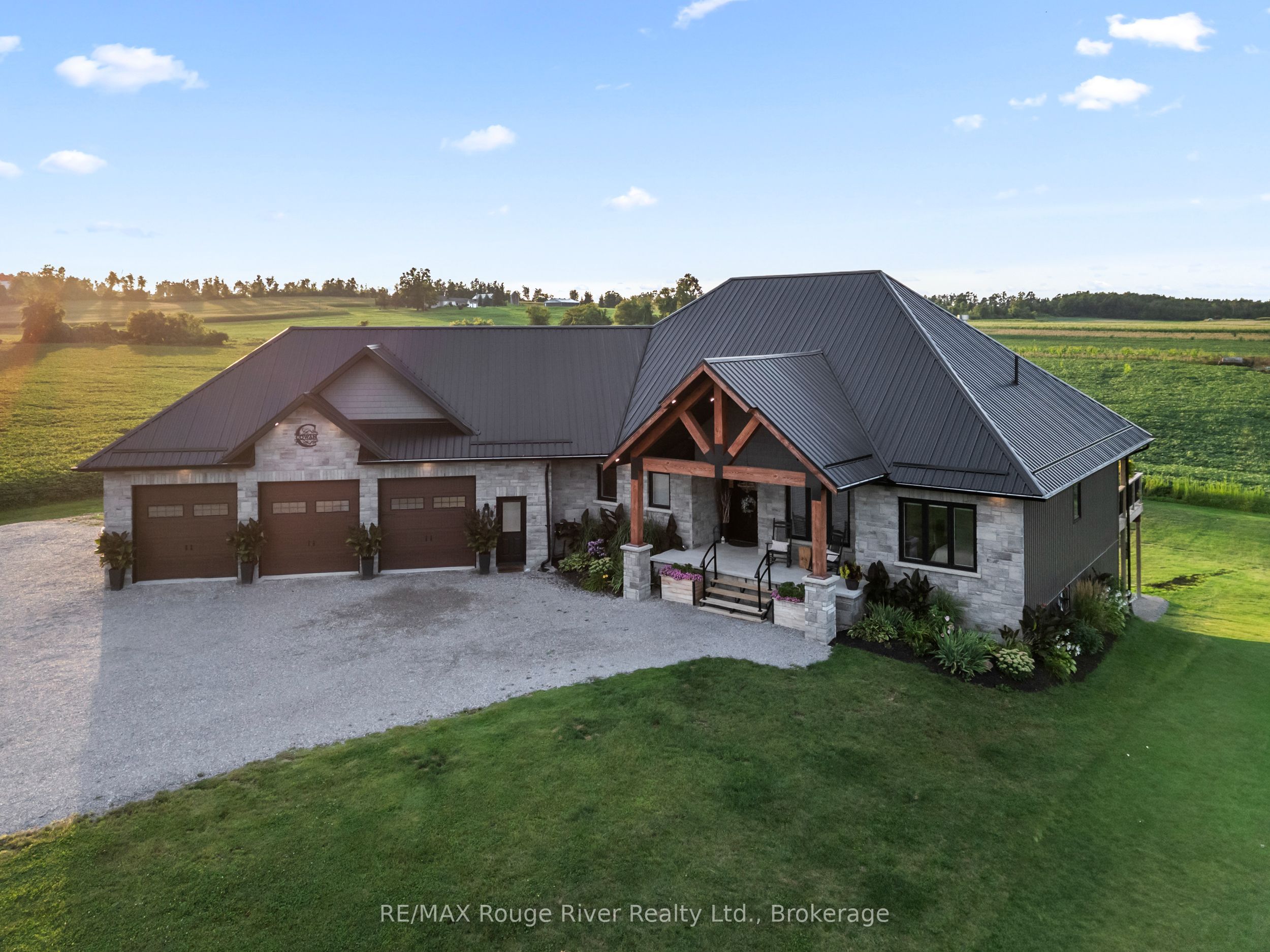 914 Sharpe Line Property Photo 1