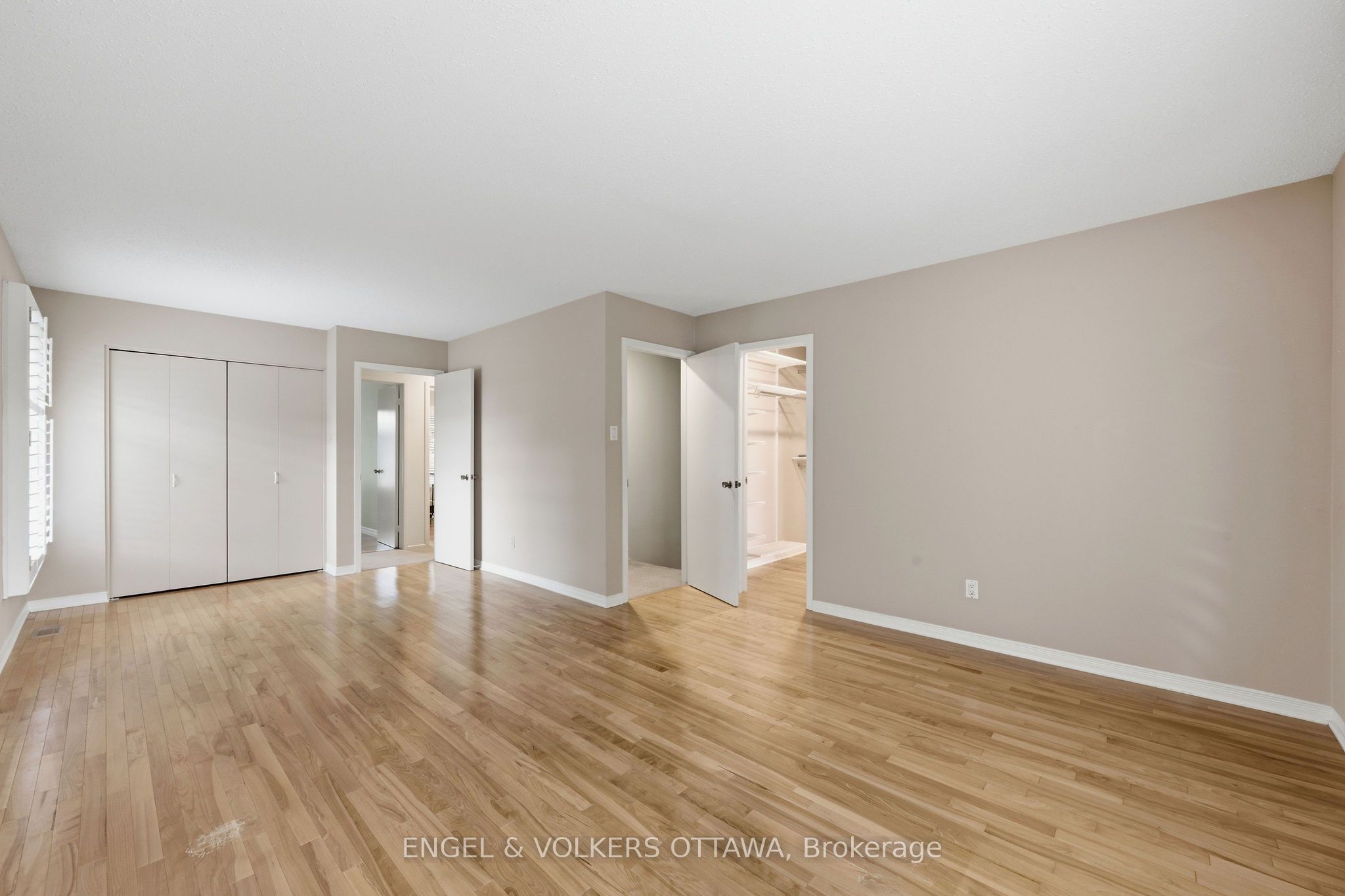 885 Plante Drive Property Photo 21