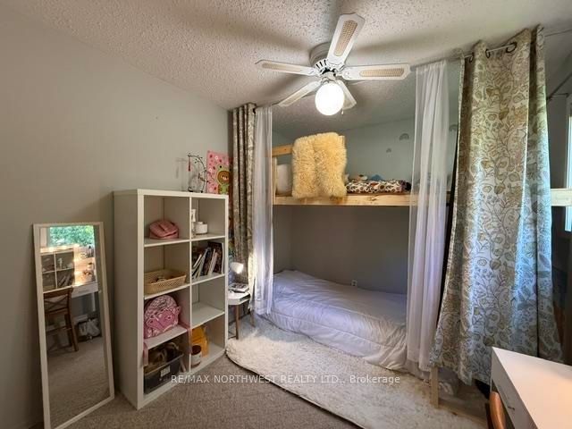 120 Minto Cres Property Photo 15