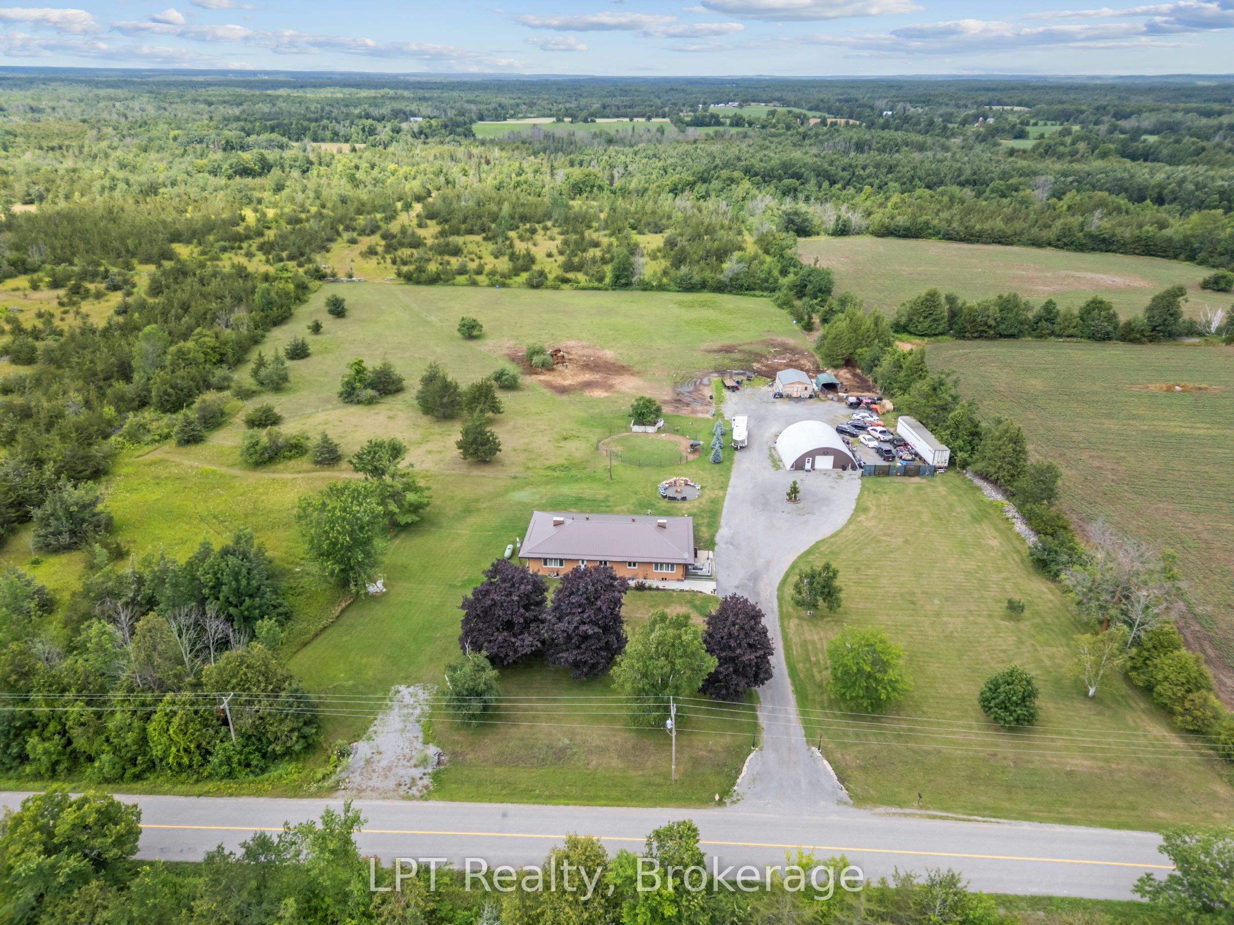 2110 13th Line E Property Photo 1