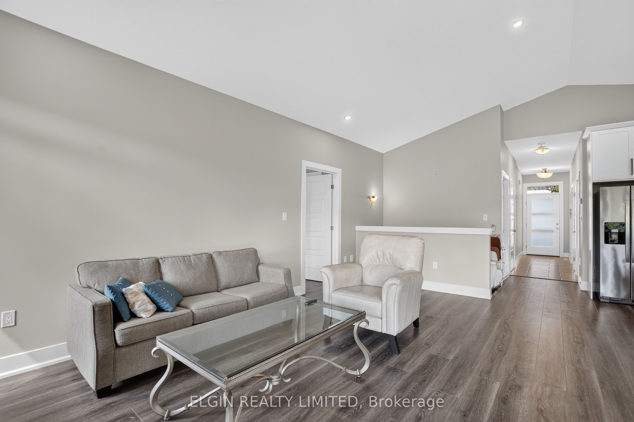 10 Mcpherson Court N 18 Property Photo 14