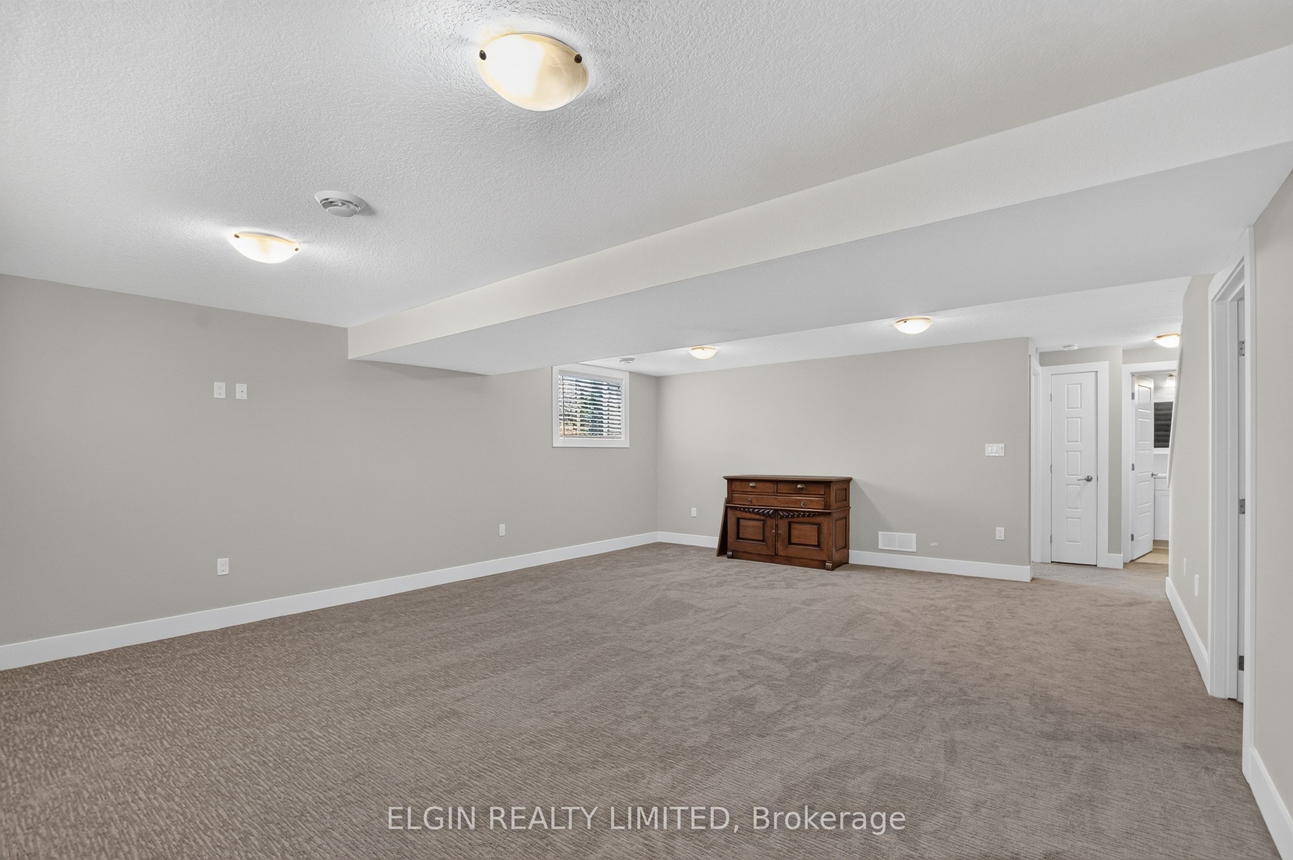 10 Mcpherson Court N 18 Property Photo 24