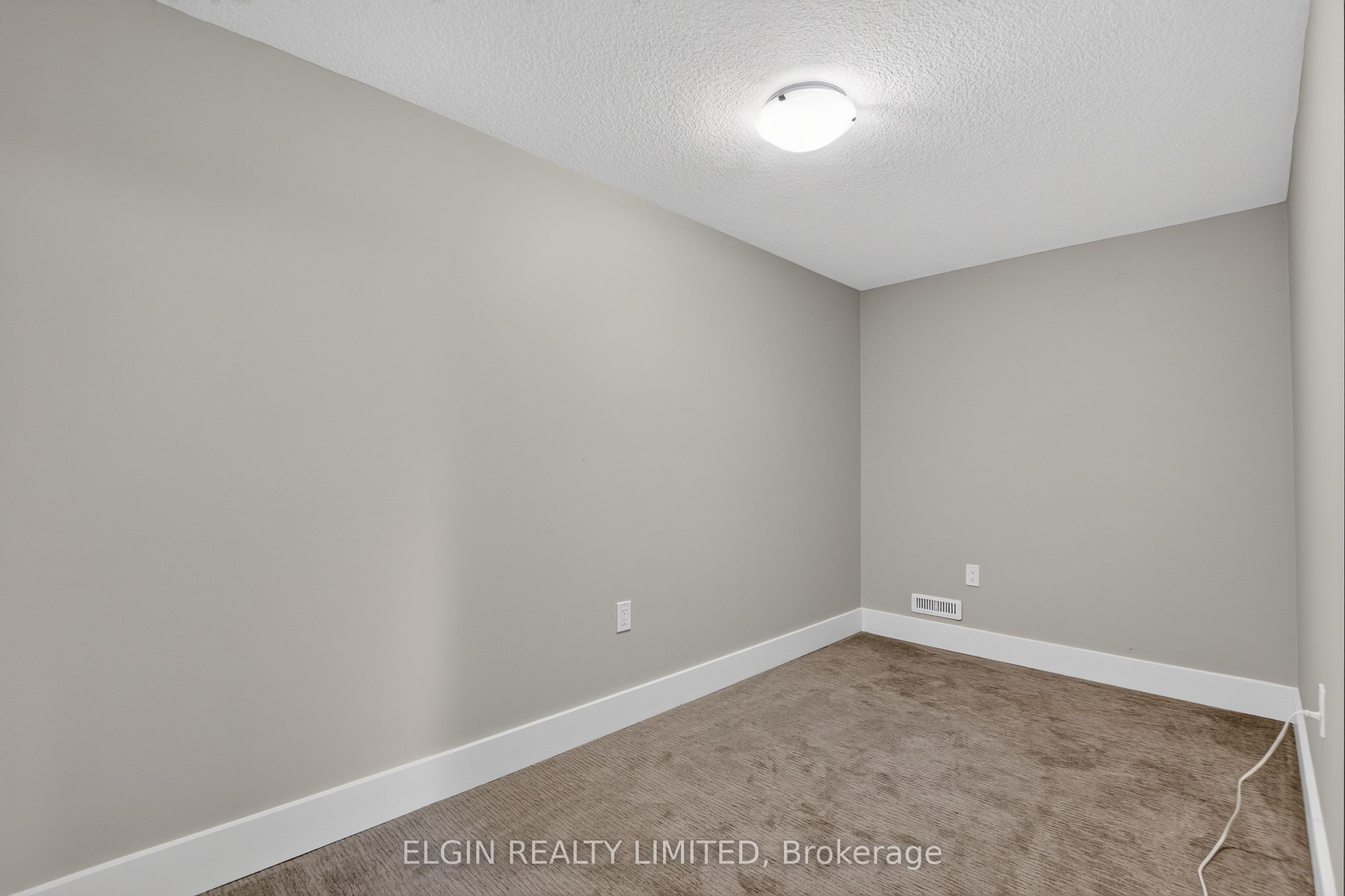 10 Mcpherson Court N 18 Property Photo 28