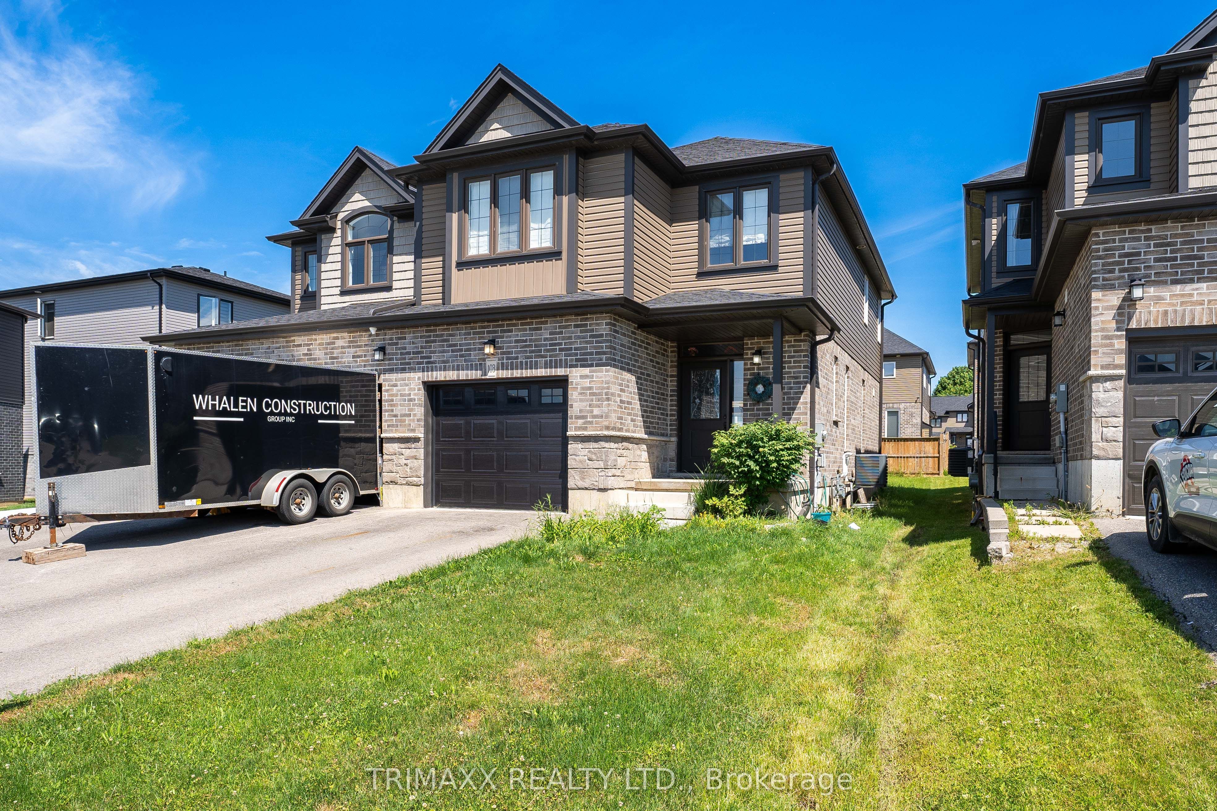 103 Links Crescent Property Photo 1