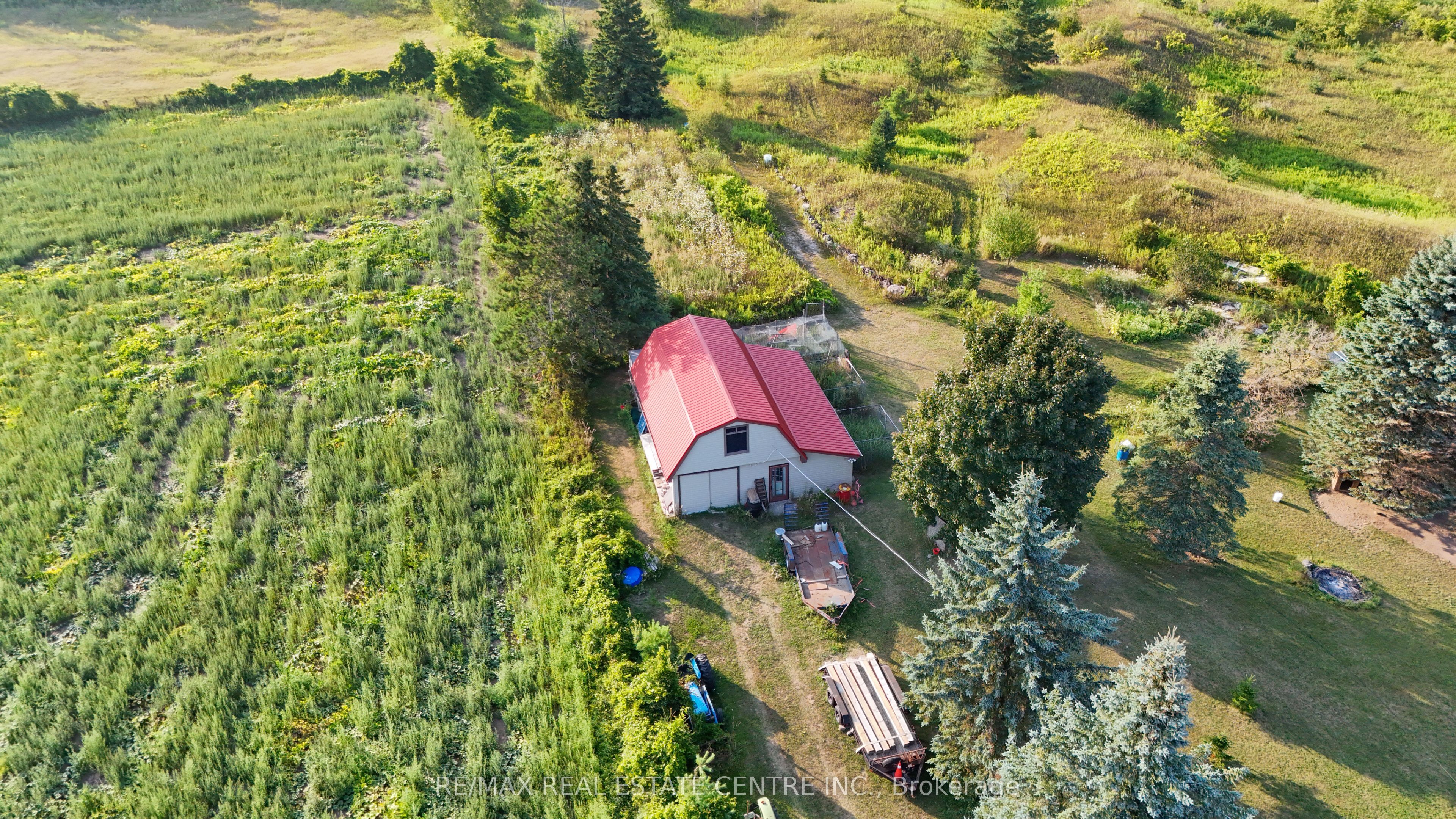 8438 Hwy 7 Property Photo 3