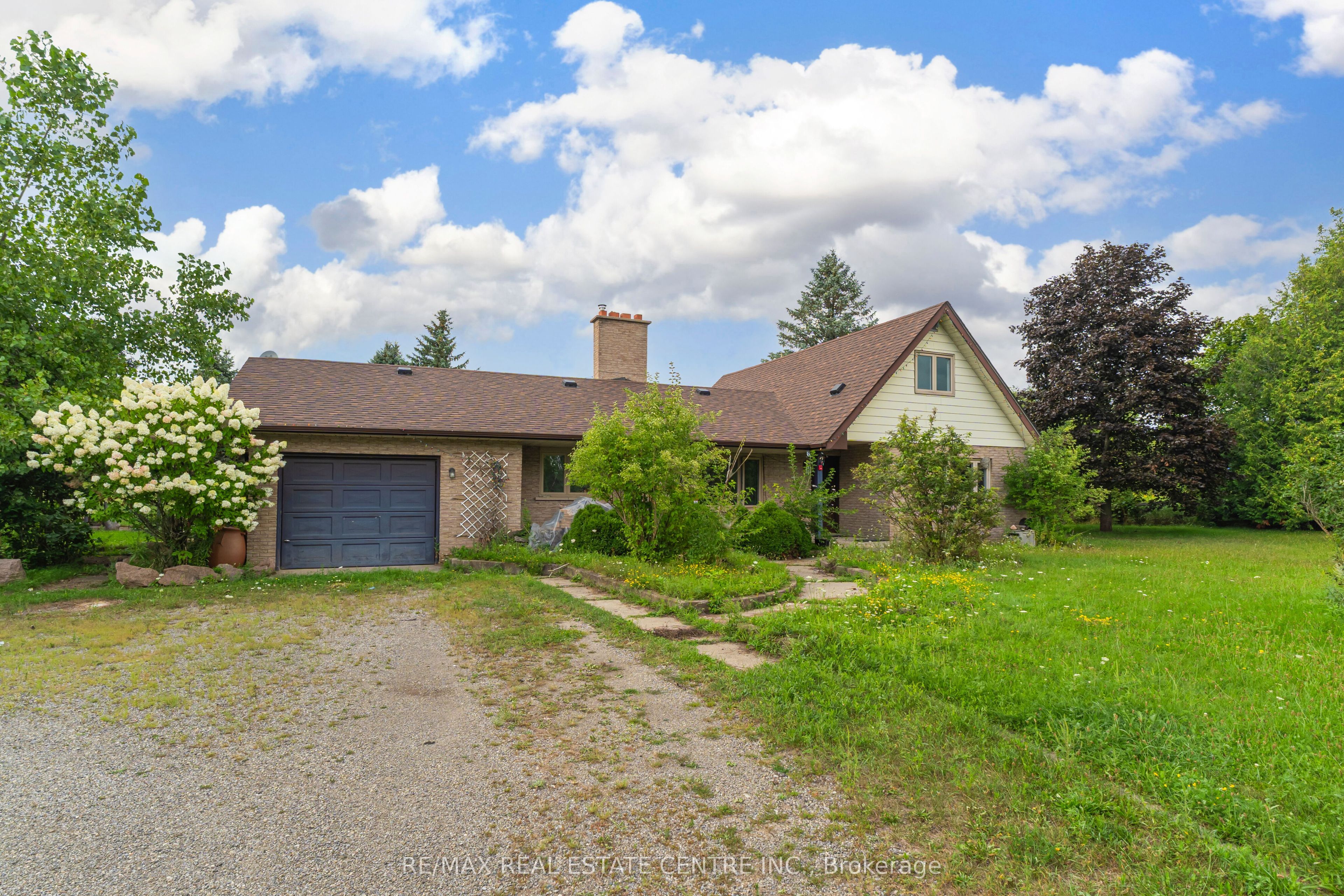 8438 Hwy 7 Property Photo 5