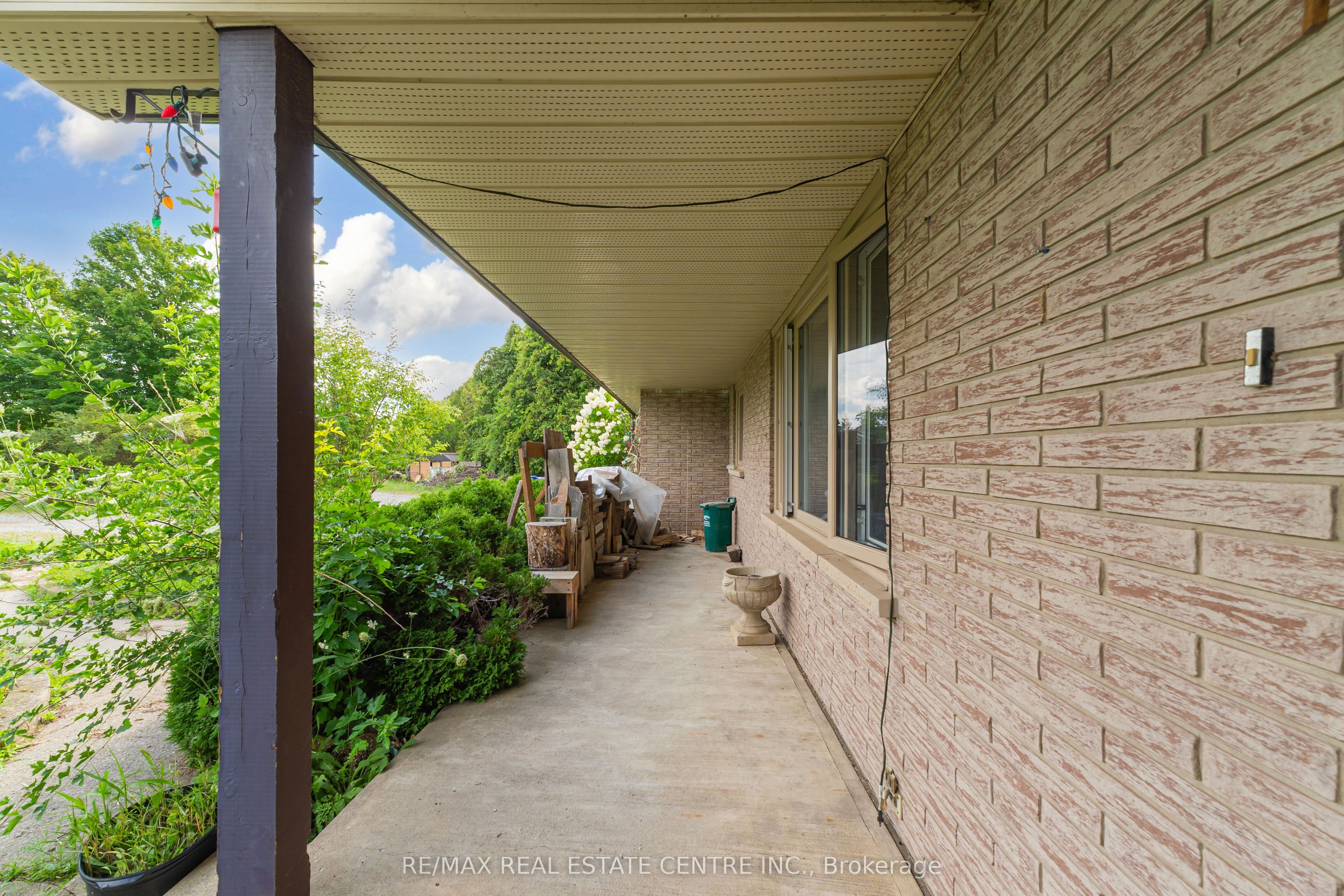 8438 Hwy 7 Property Photo 10