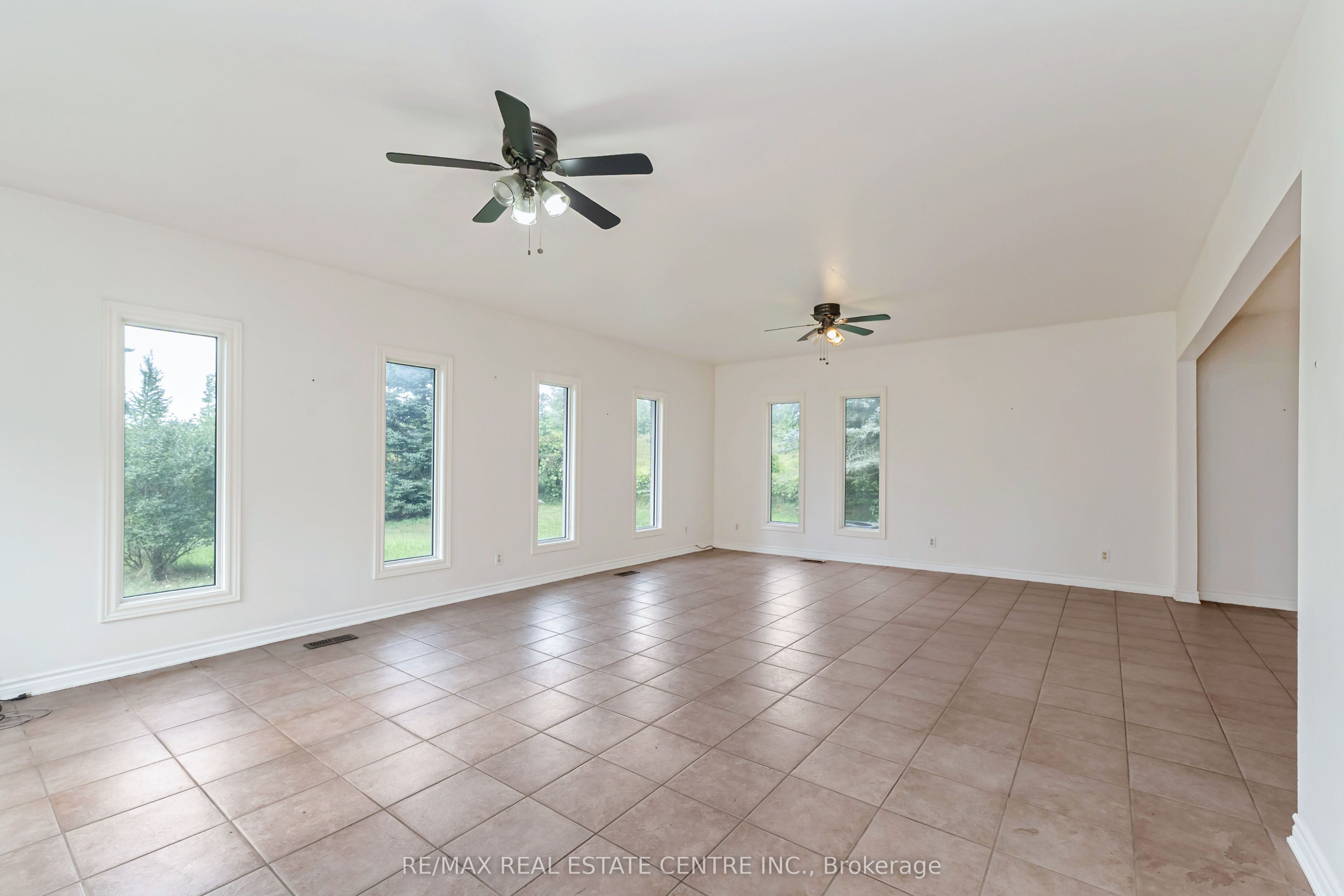 8438 Hwy 7 Property Photo 16