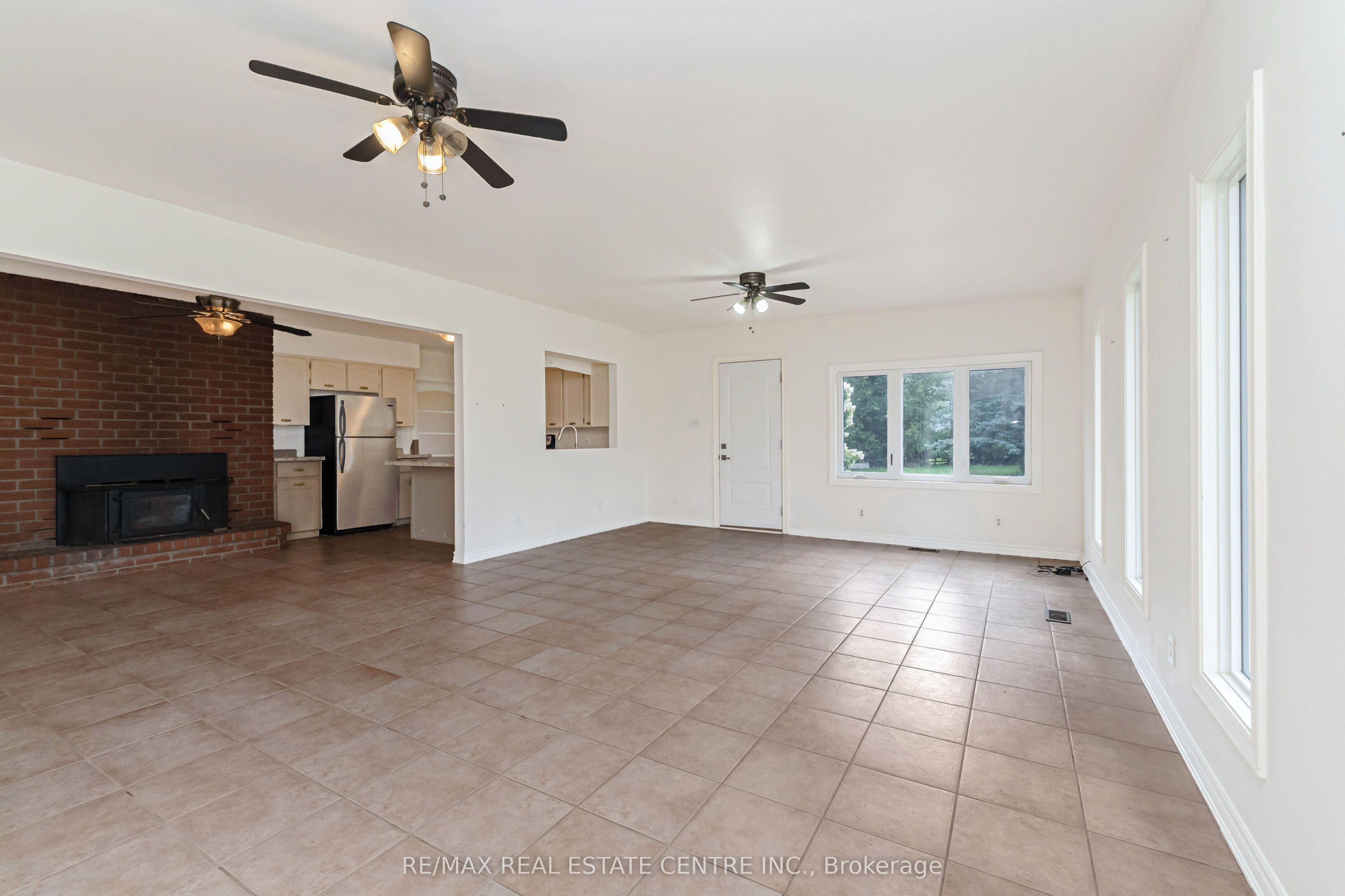 8438 Hwy 7 Property Photo 17