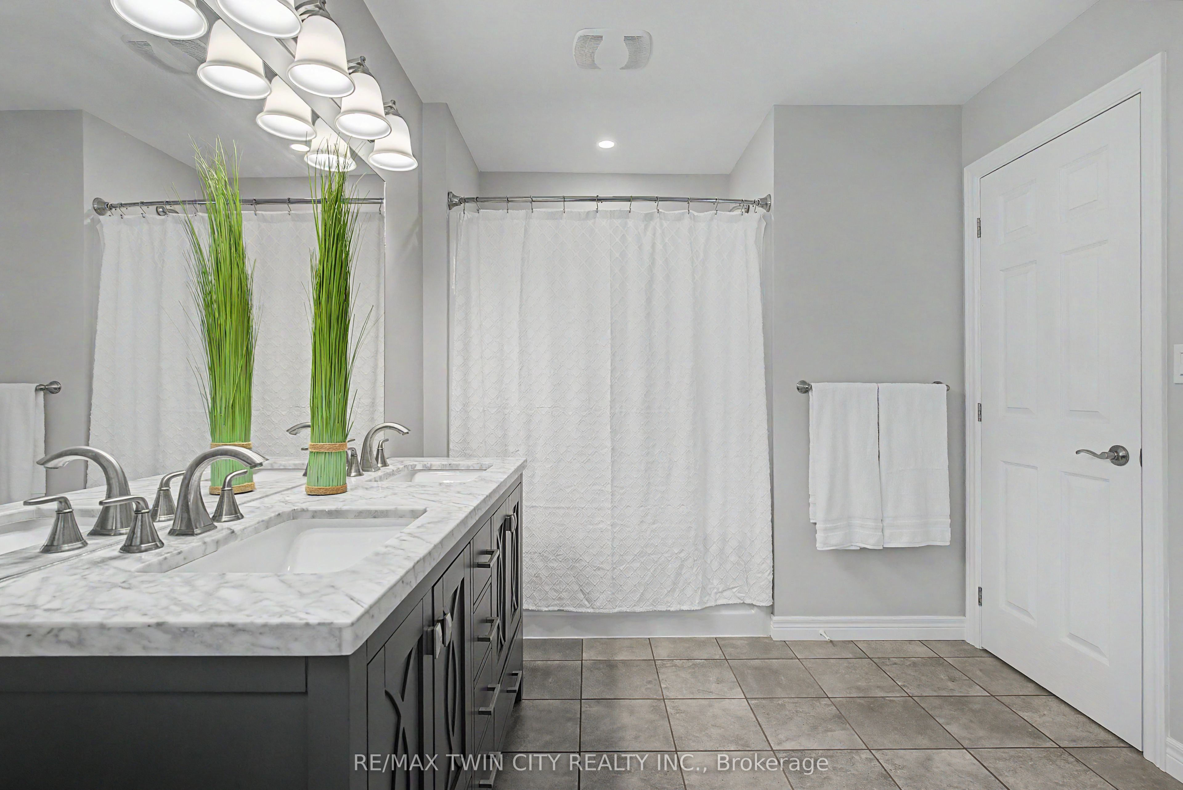 61 Maud Street Property Photo 23