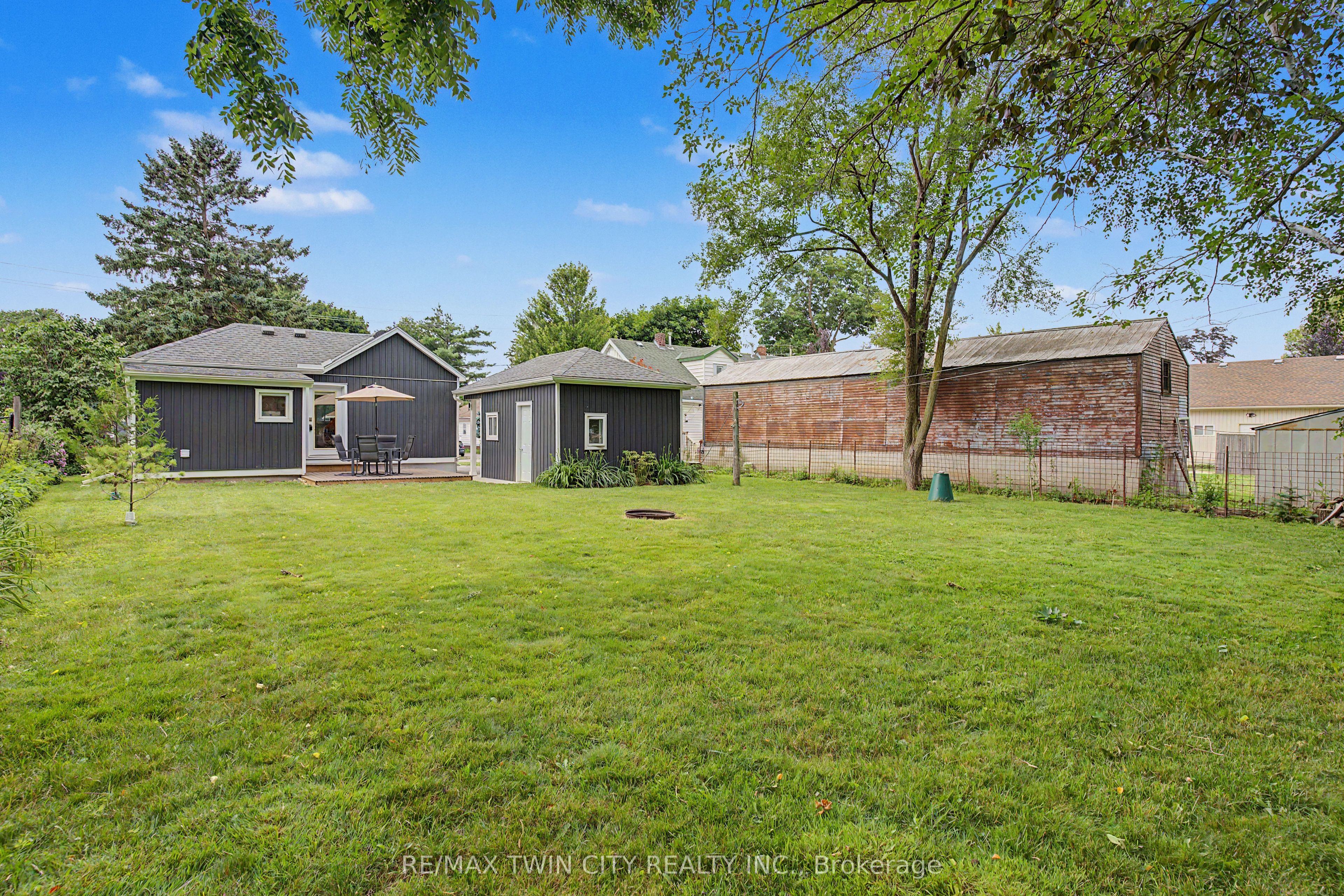 61 Maud Street Property Photo 35