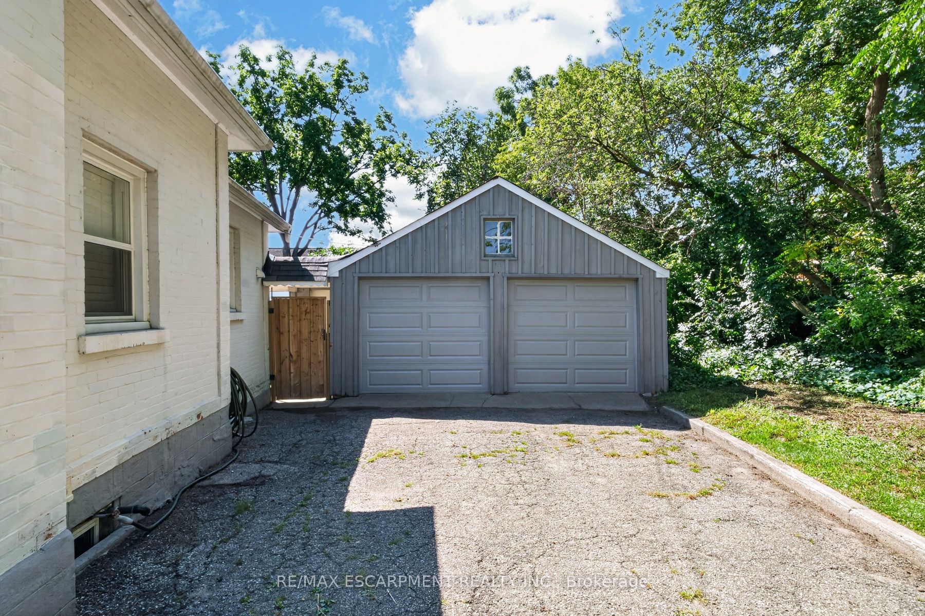 21 Cedar Street Property Photo 4
