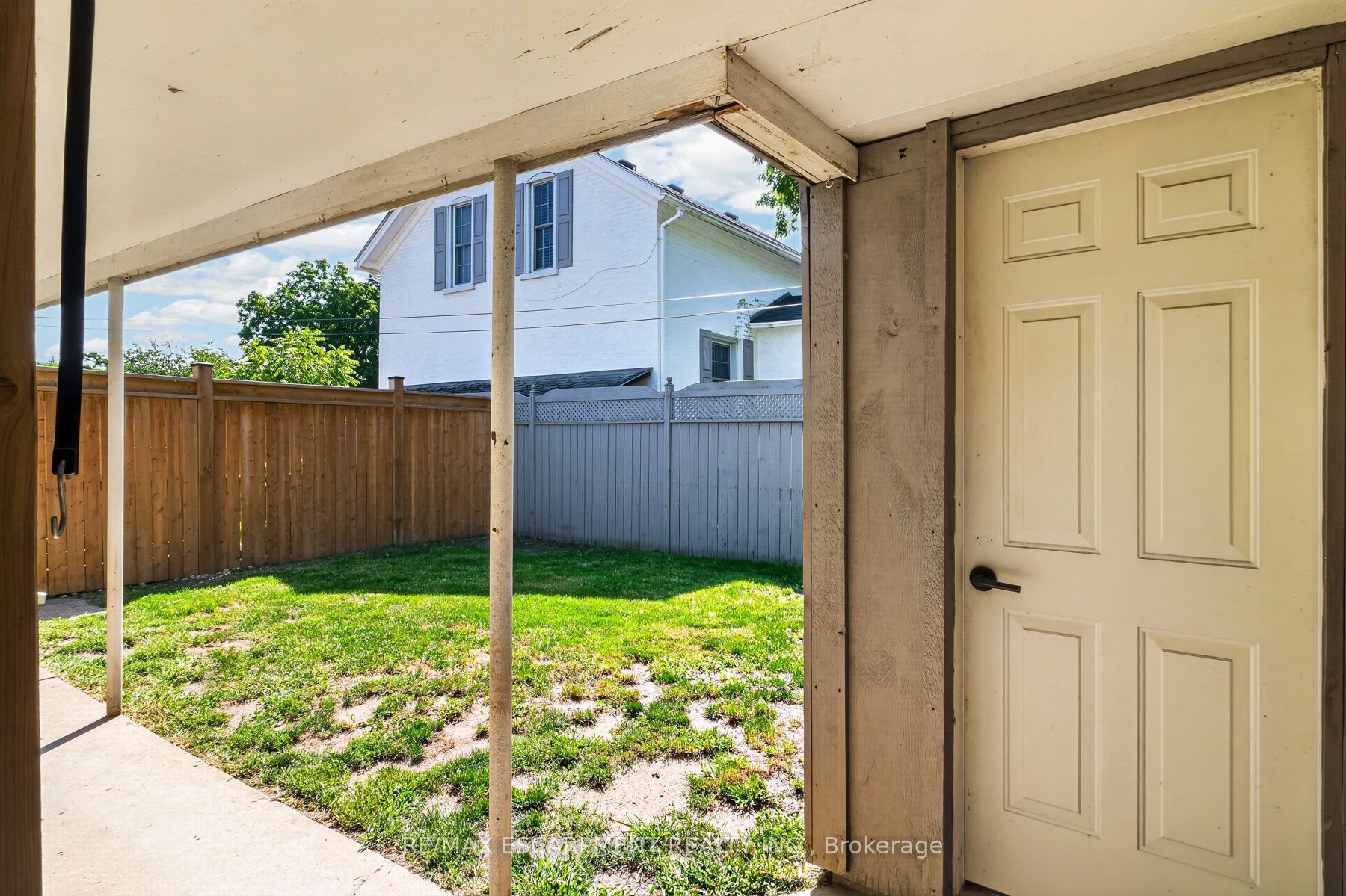 21 Cedar Street Property Photo 5