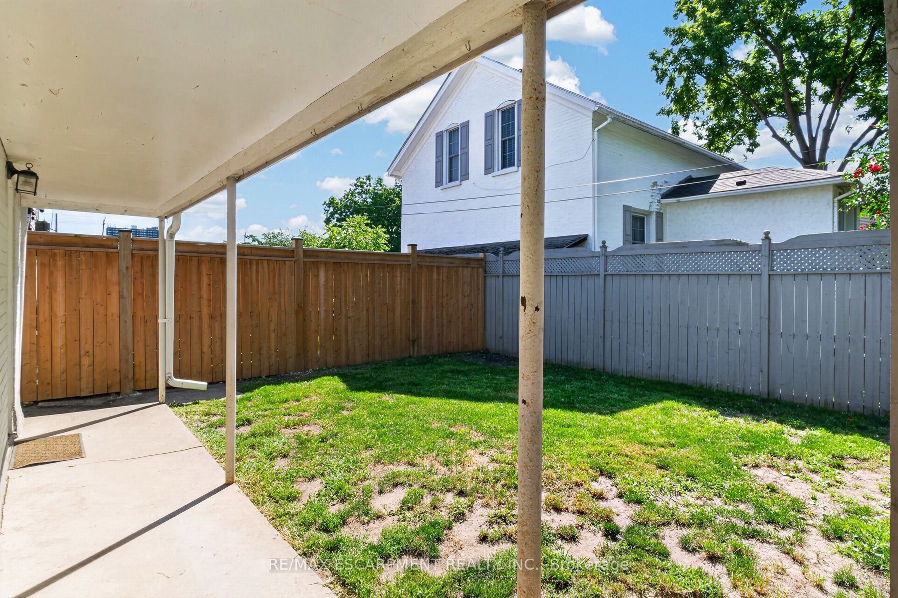 21 Cedar Street Property Photo 6