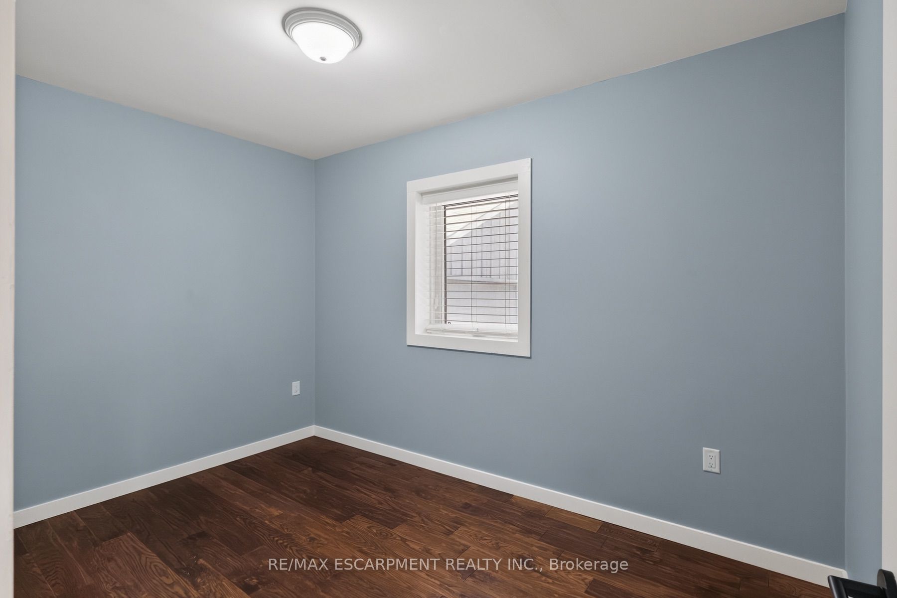 21 Cedar Street Property Photo 19